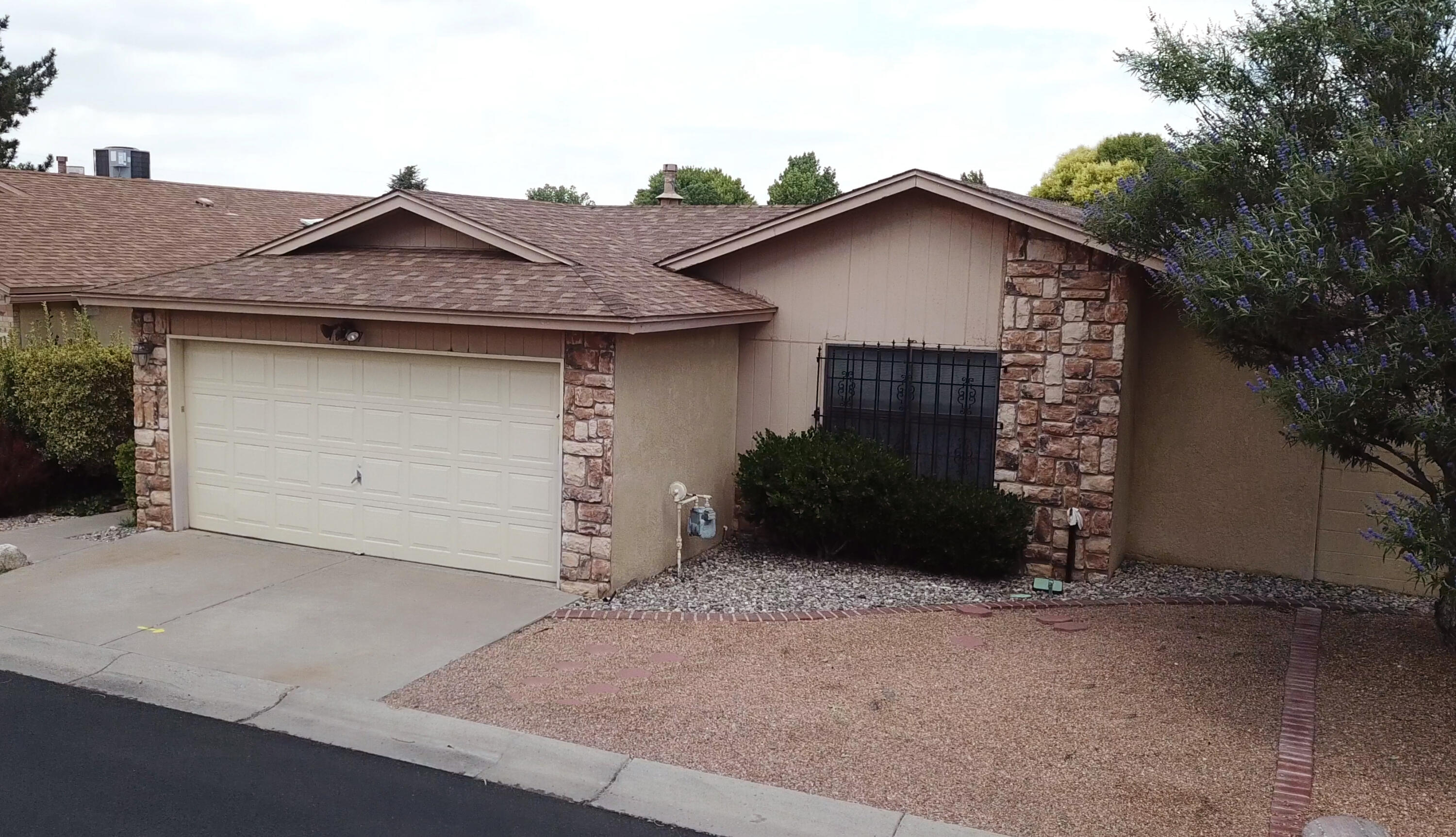 10517 Schenley Park Drive NE