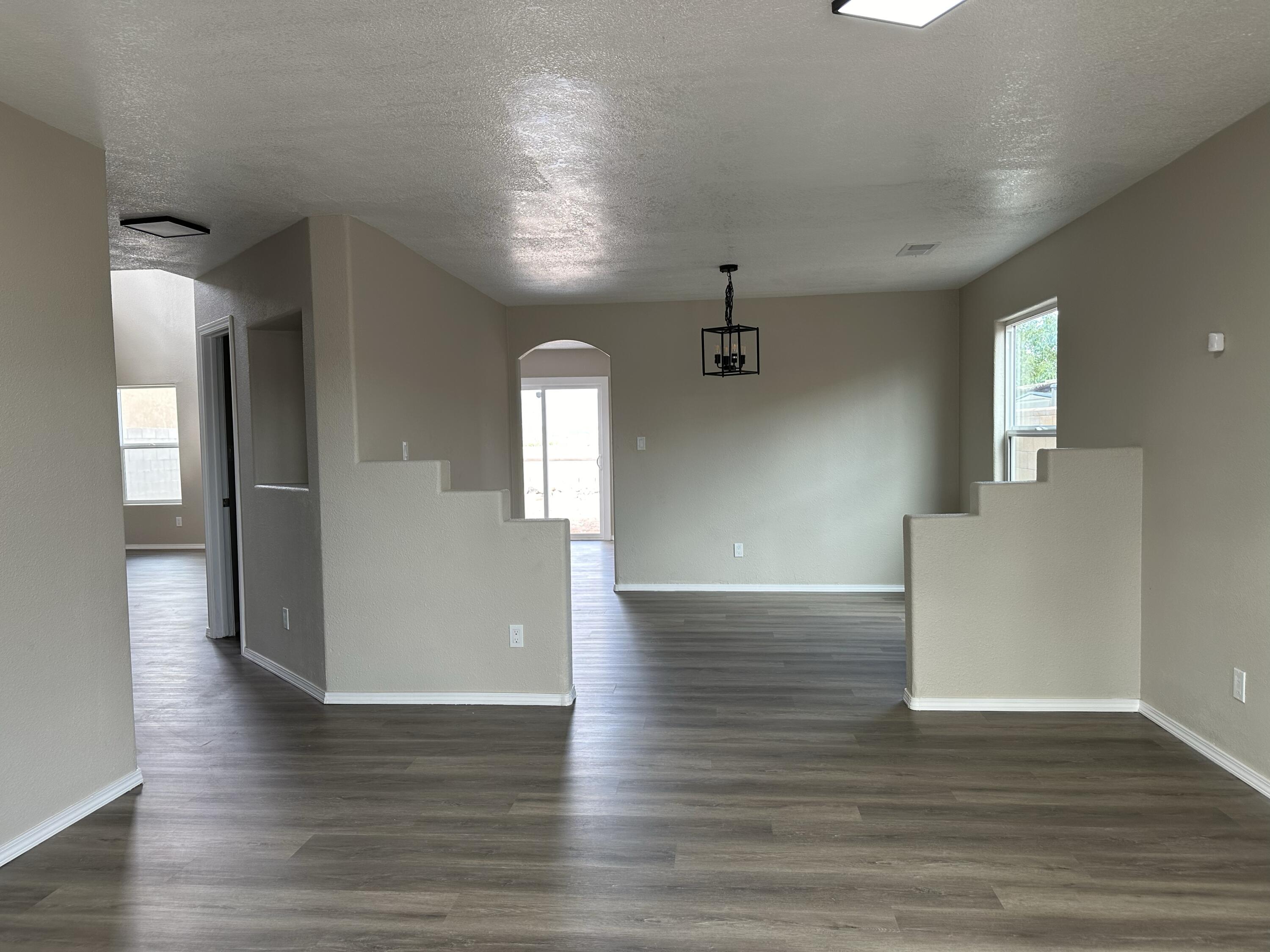 604 Red Bluff Avenue SW