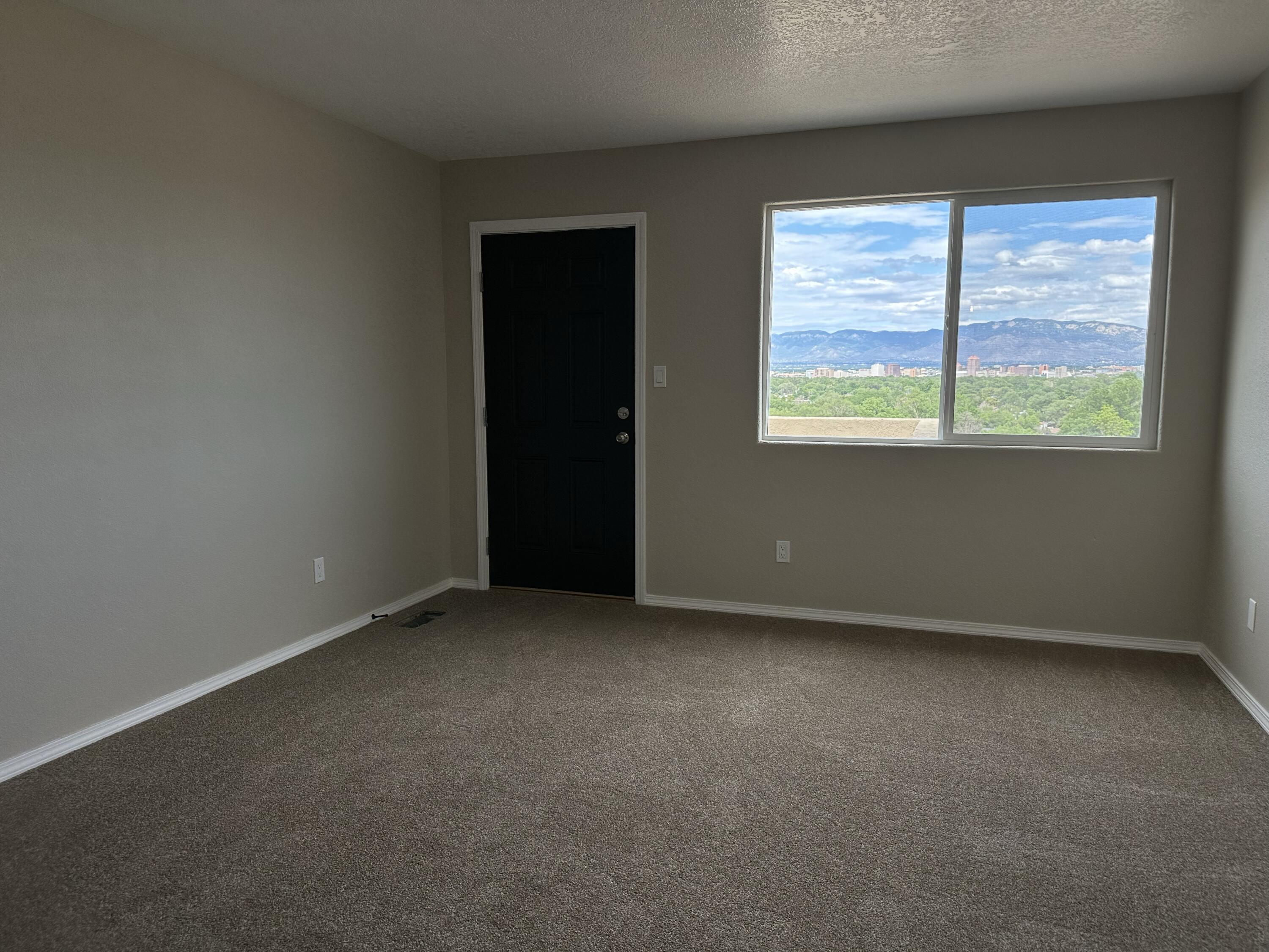 604 Red Bluff Avenue SW