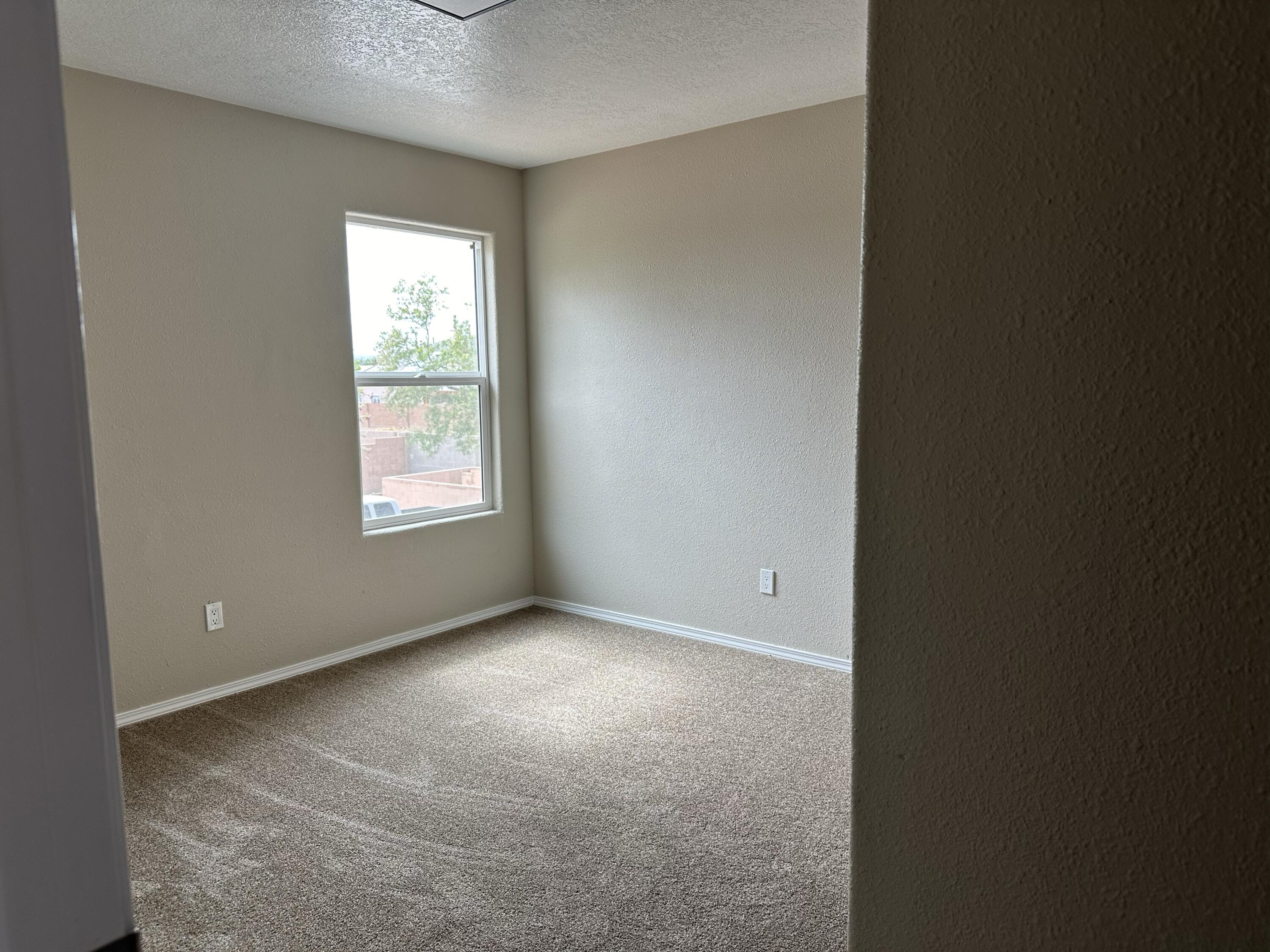 604 Red Bluff Avenue SW