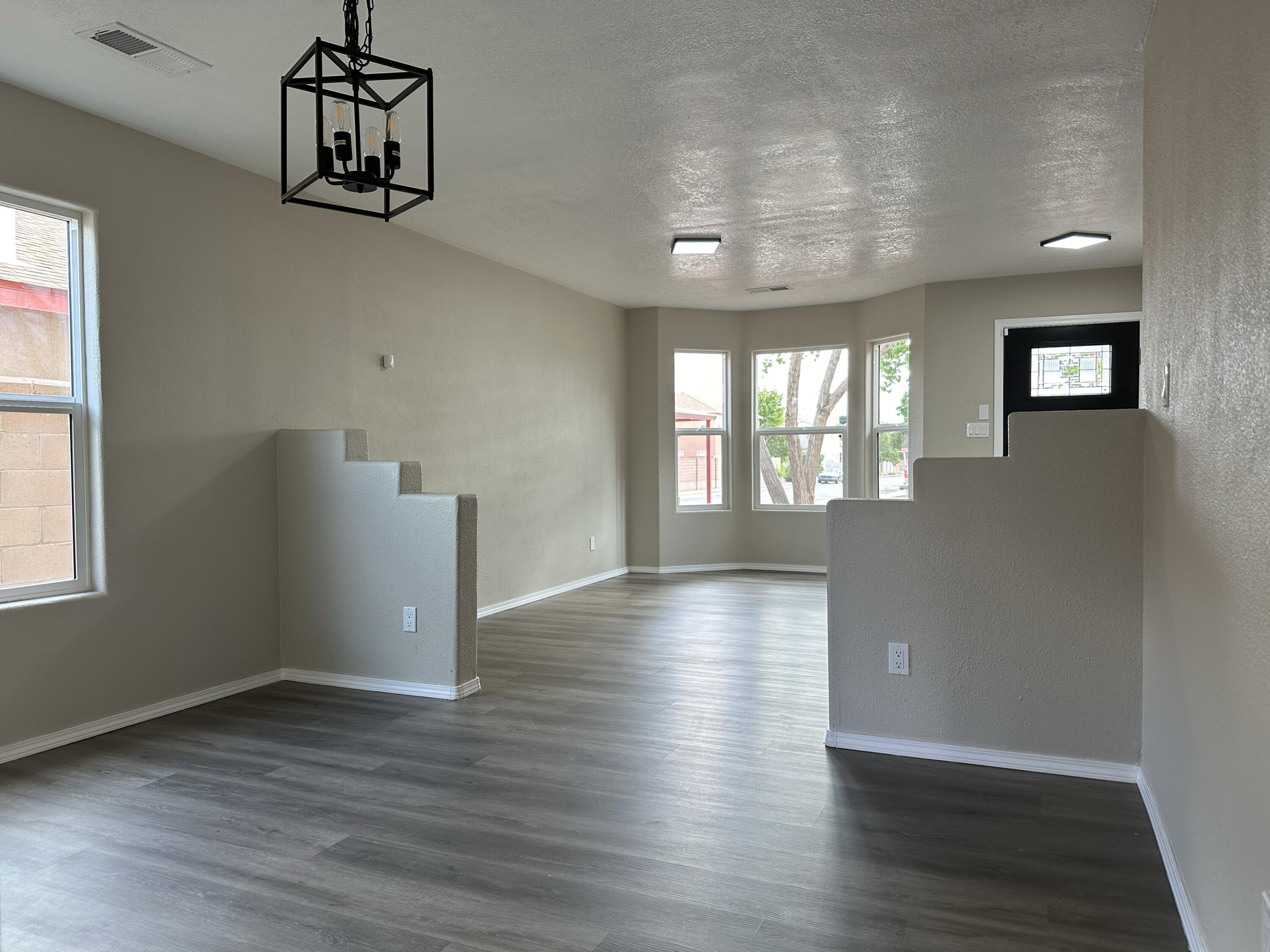 604 Red Bluff Avenue SW