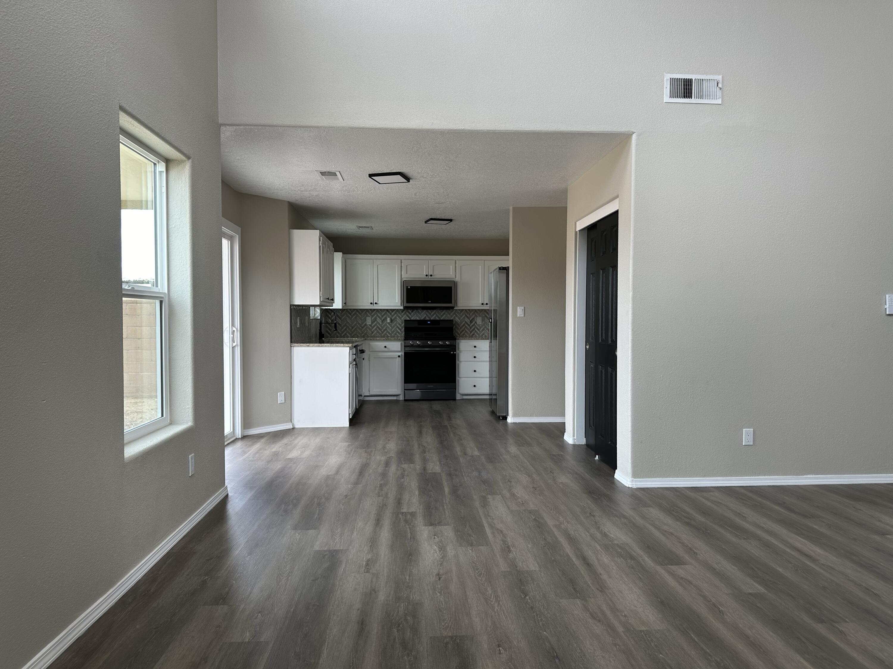 604 Red Bluff Avenue SW