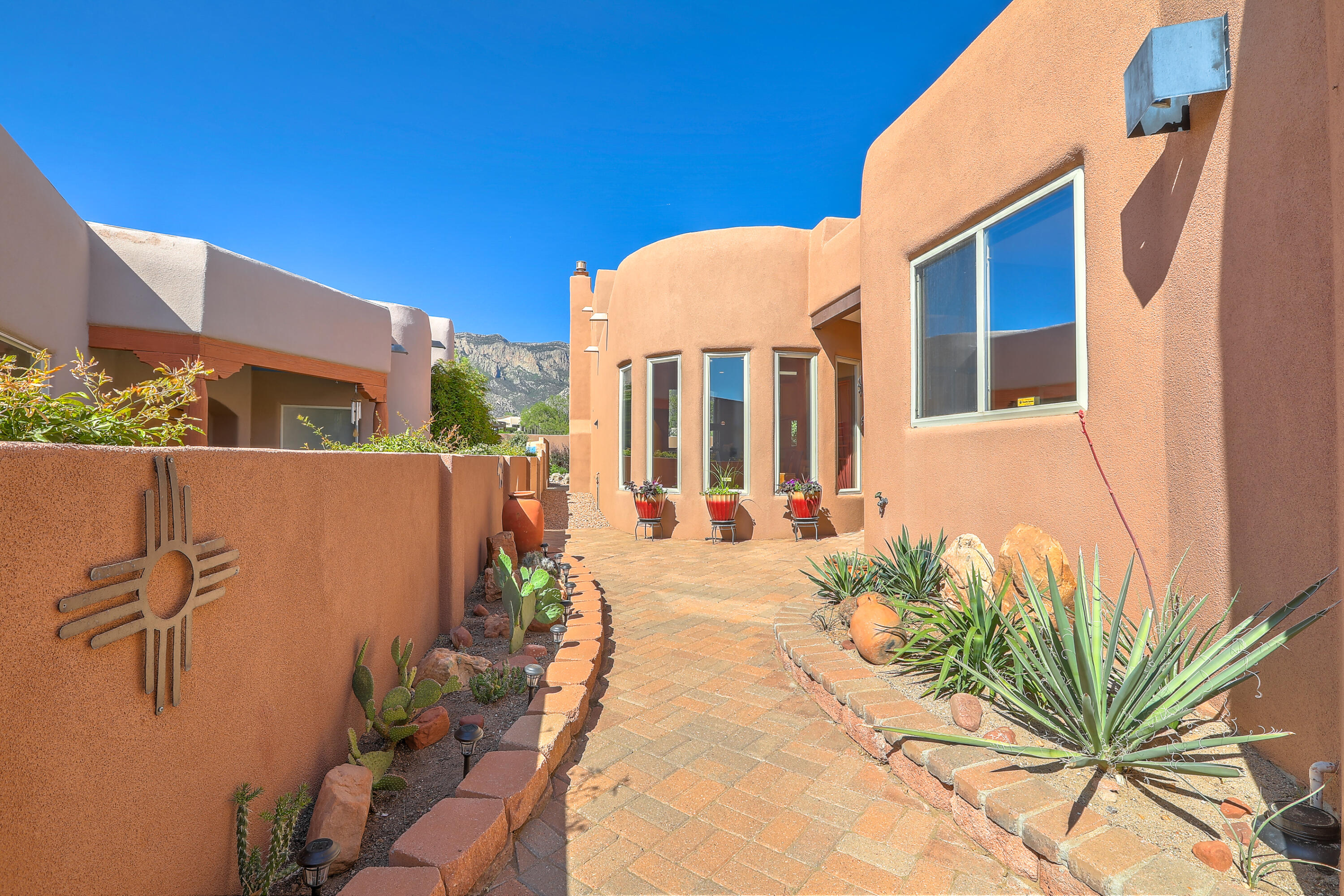 6324 Calla Lily Circle
