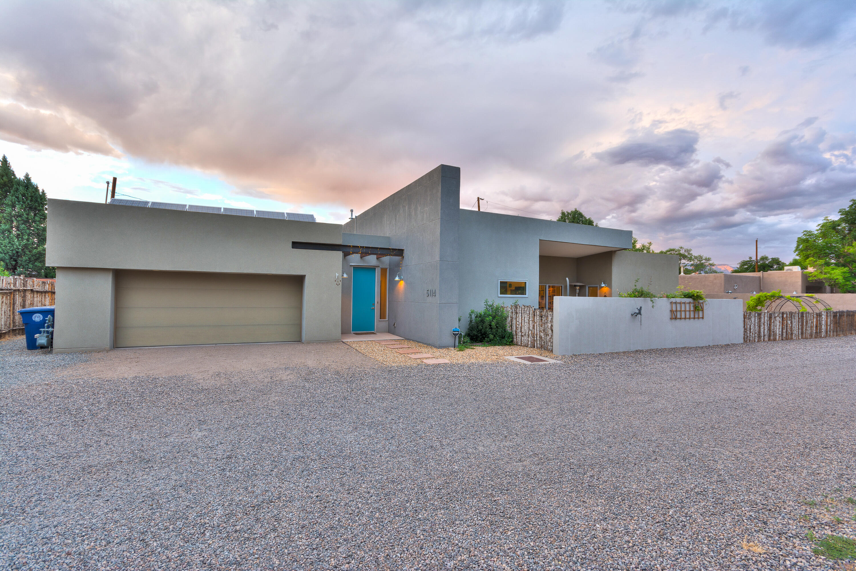 5114 Guadalupe Trail NW