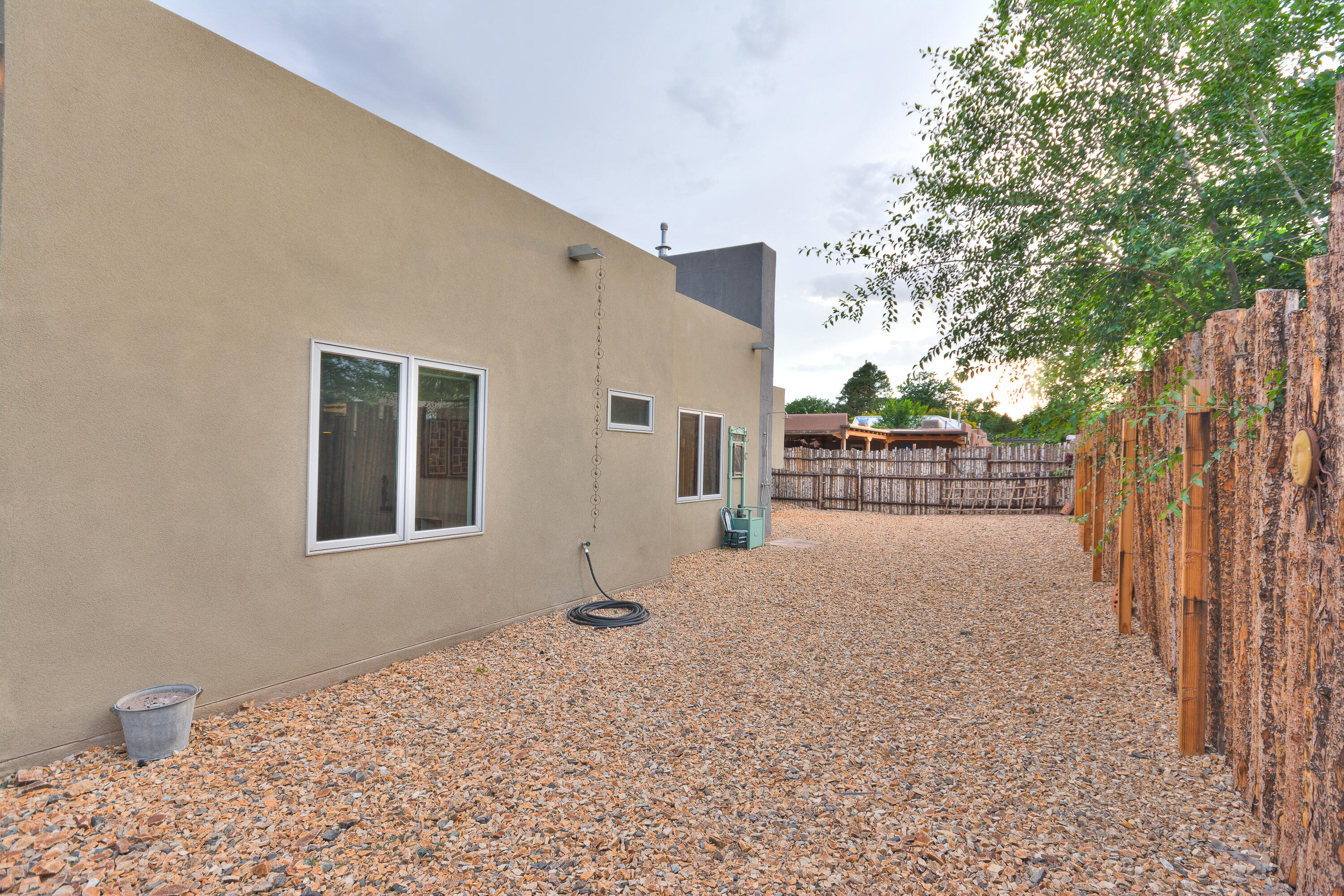5114 Guadalupe Trail NW