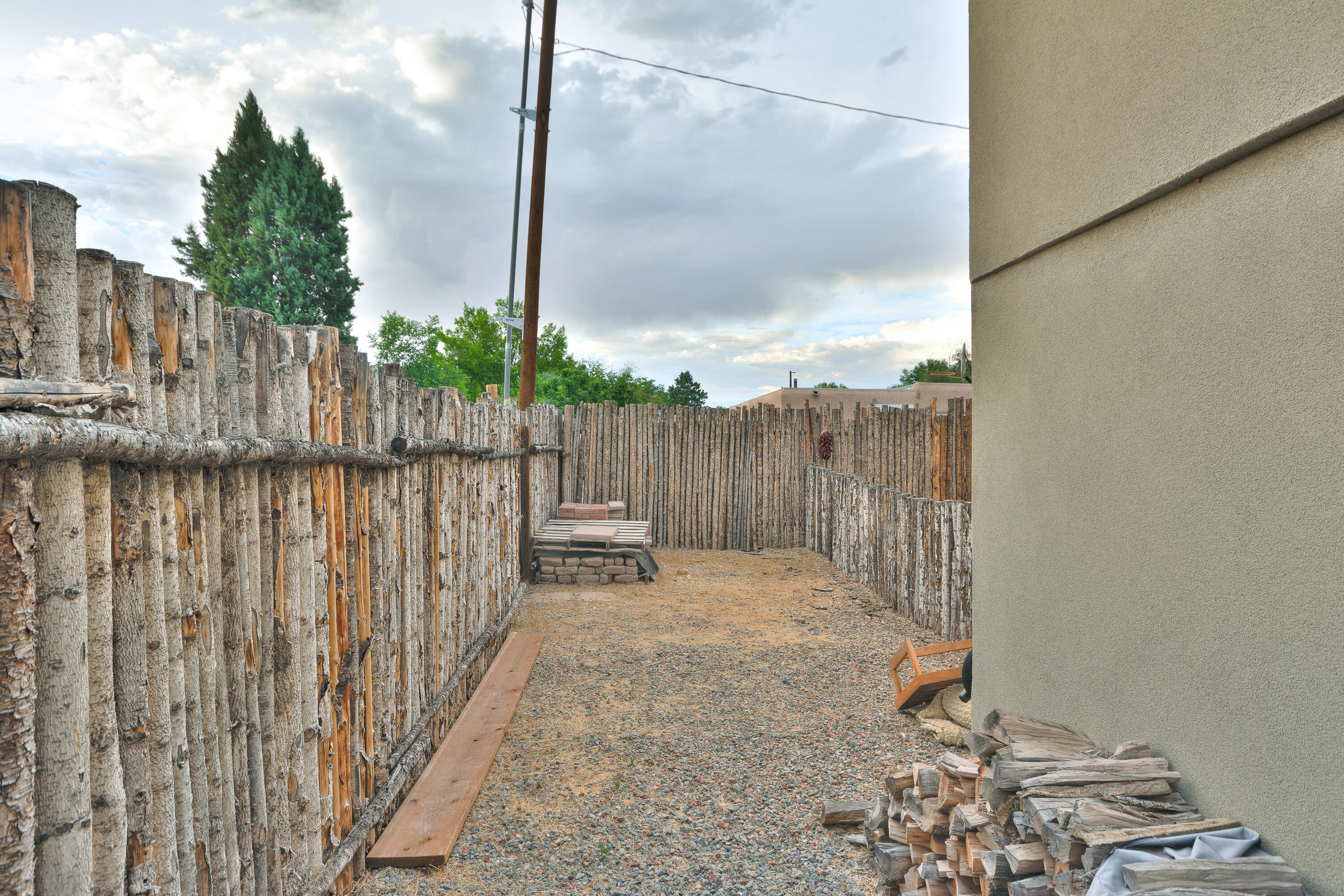 5114 Guadalupe Trail NW