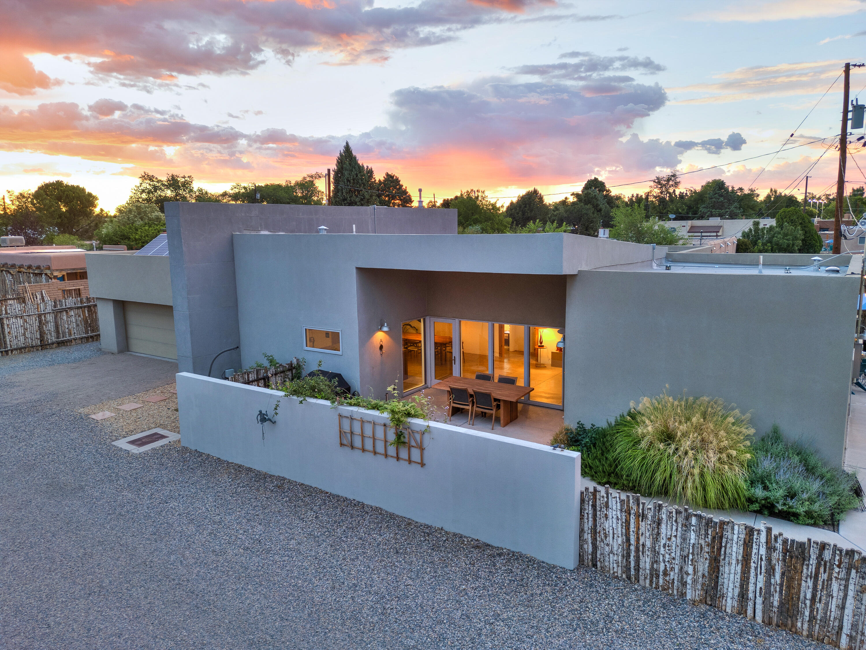 5114 Guadalupe Trail NW