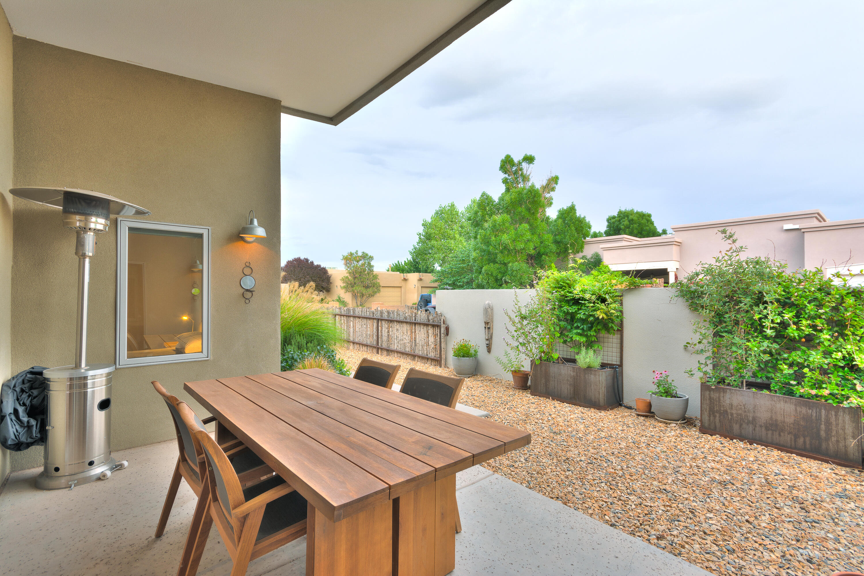 5114 Guadalupe Trail NW