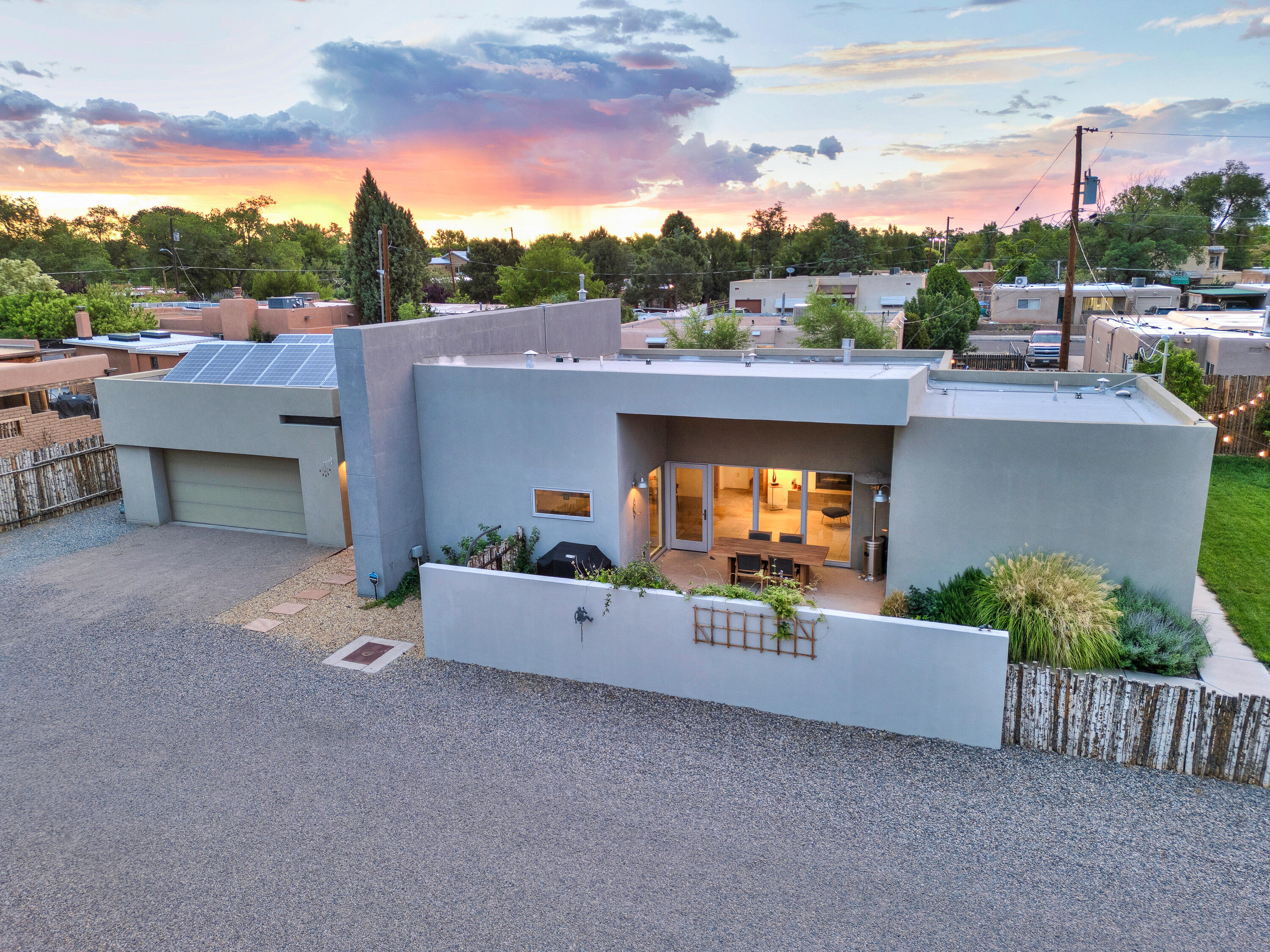 5114 Guadalupe Trail NW