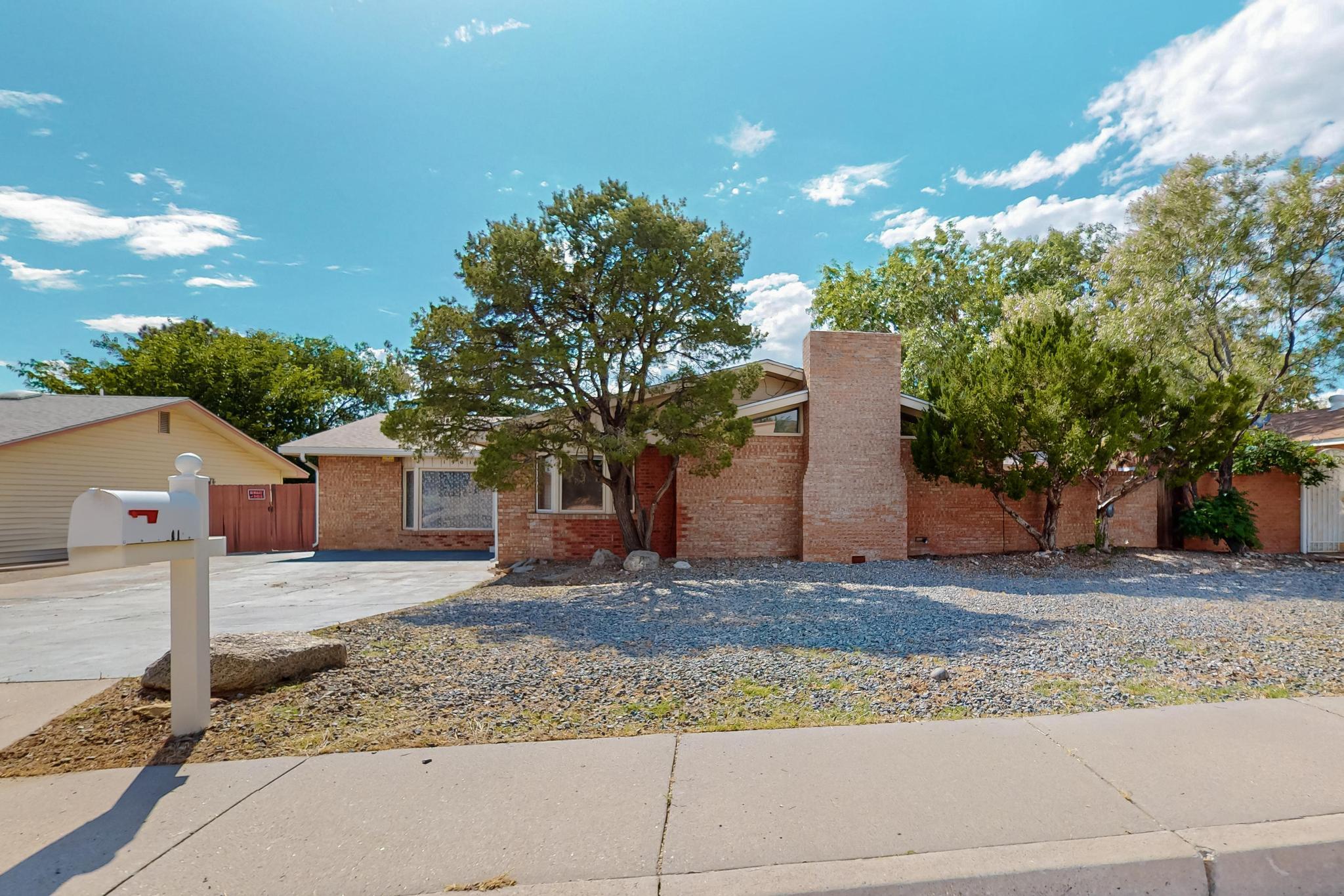 1901 Paige Place NE