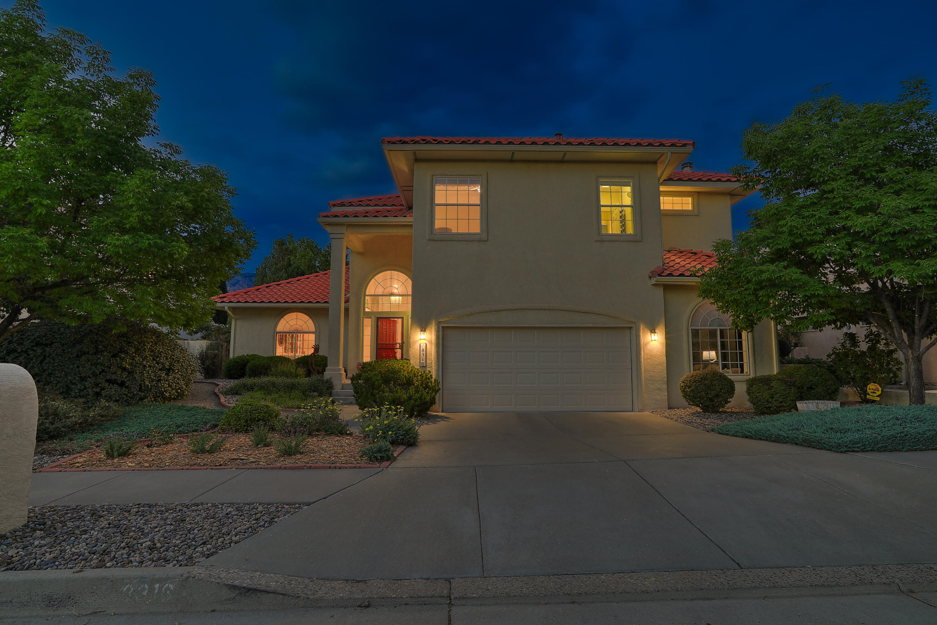 8316 Vina Del Sol Drive NE