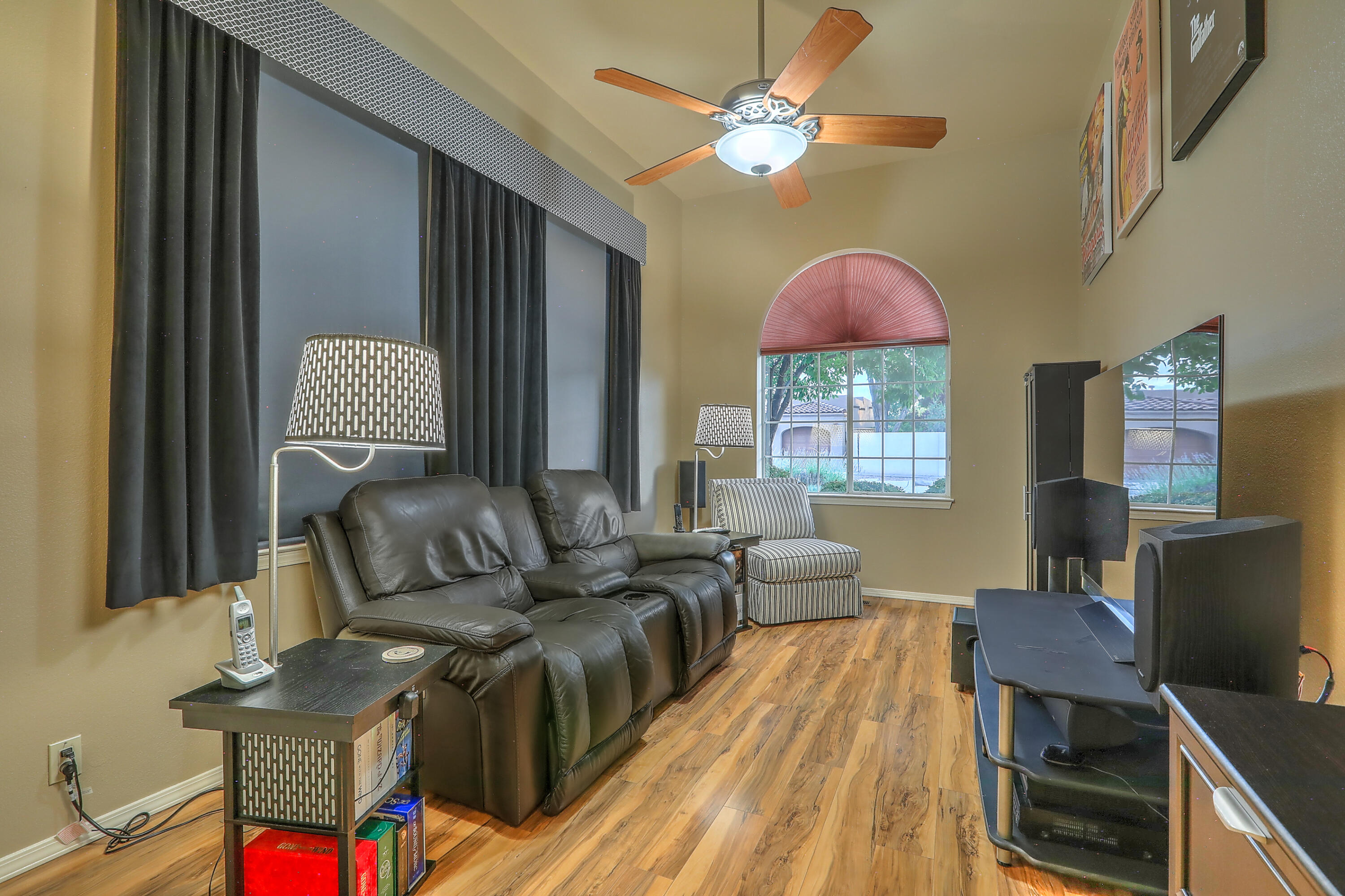 8316 Vina Del Sol Drive NE
