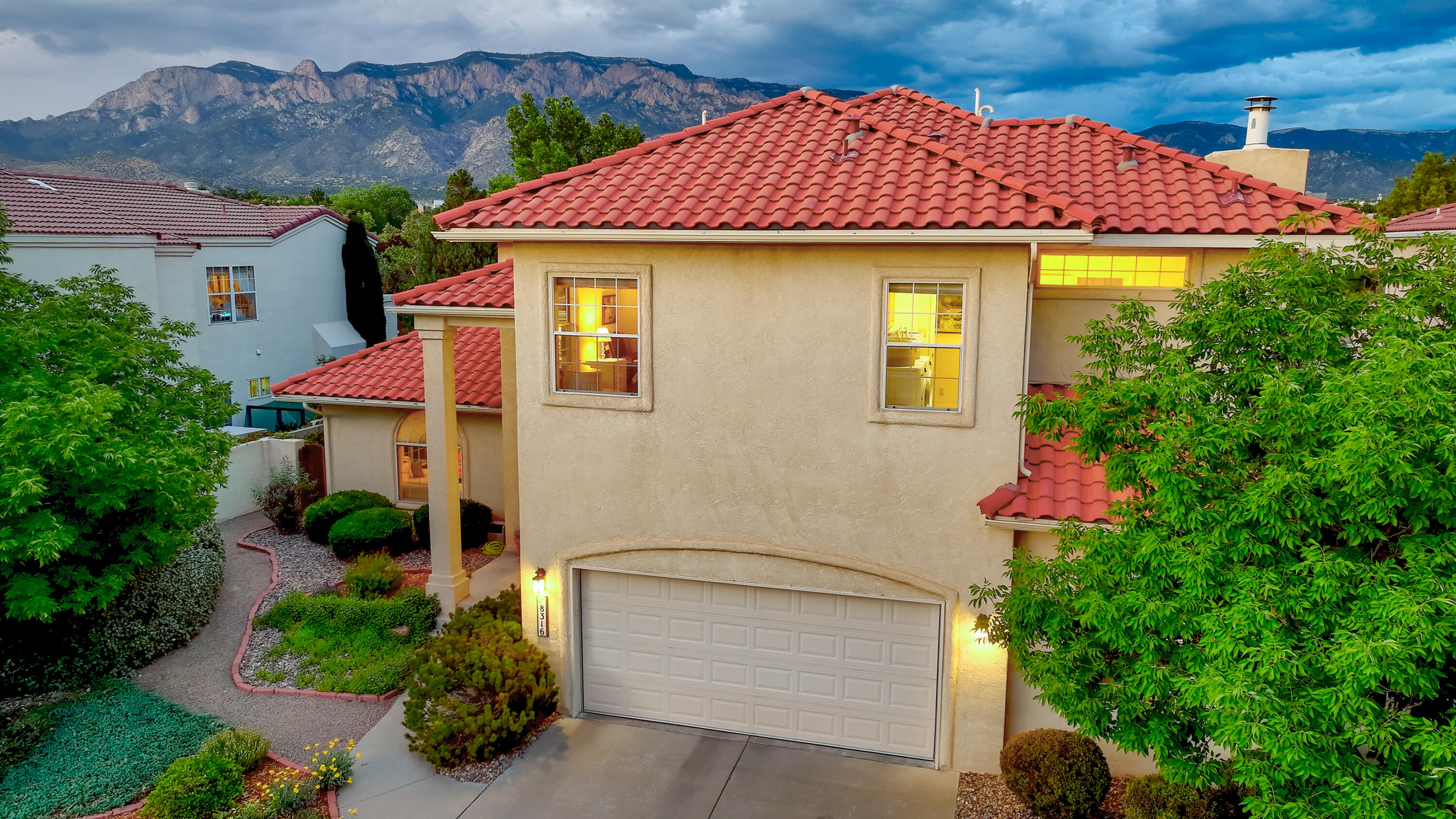 8316 Vina Del Sol Drive NE