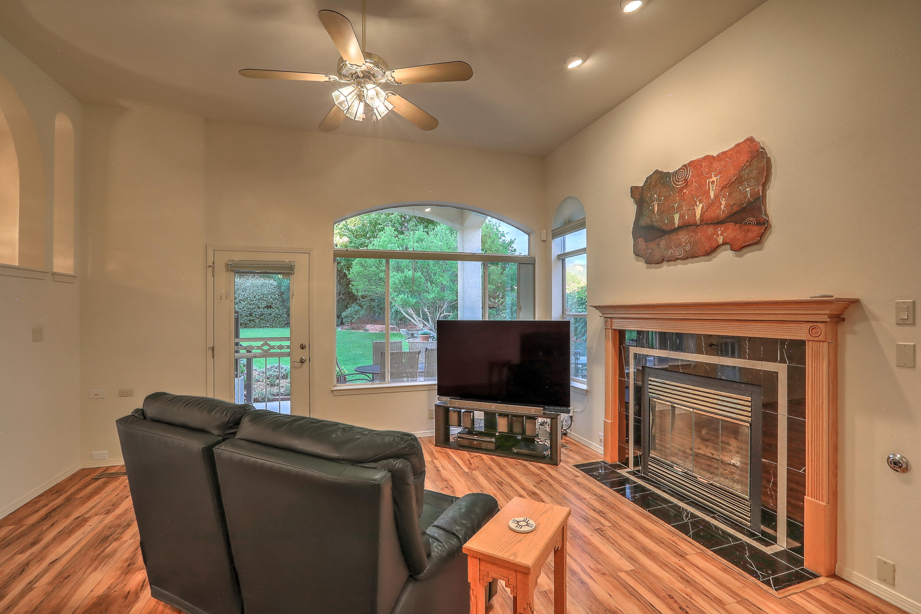 8316 Vina Del Sol Drive NE