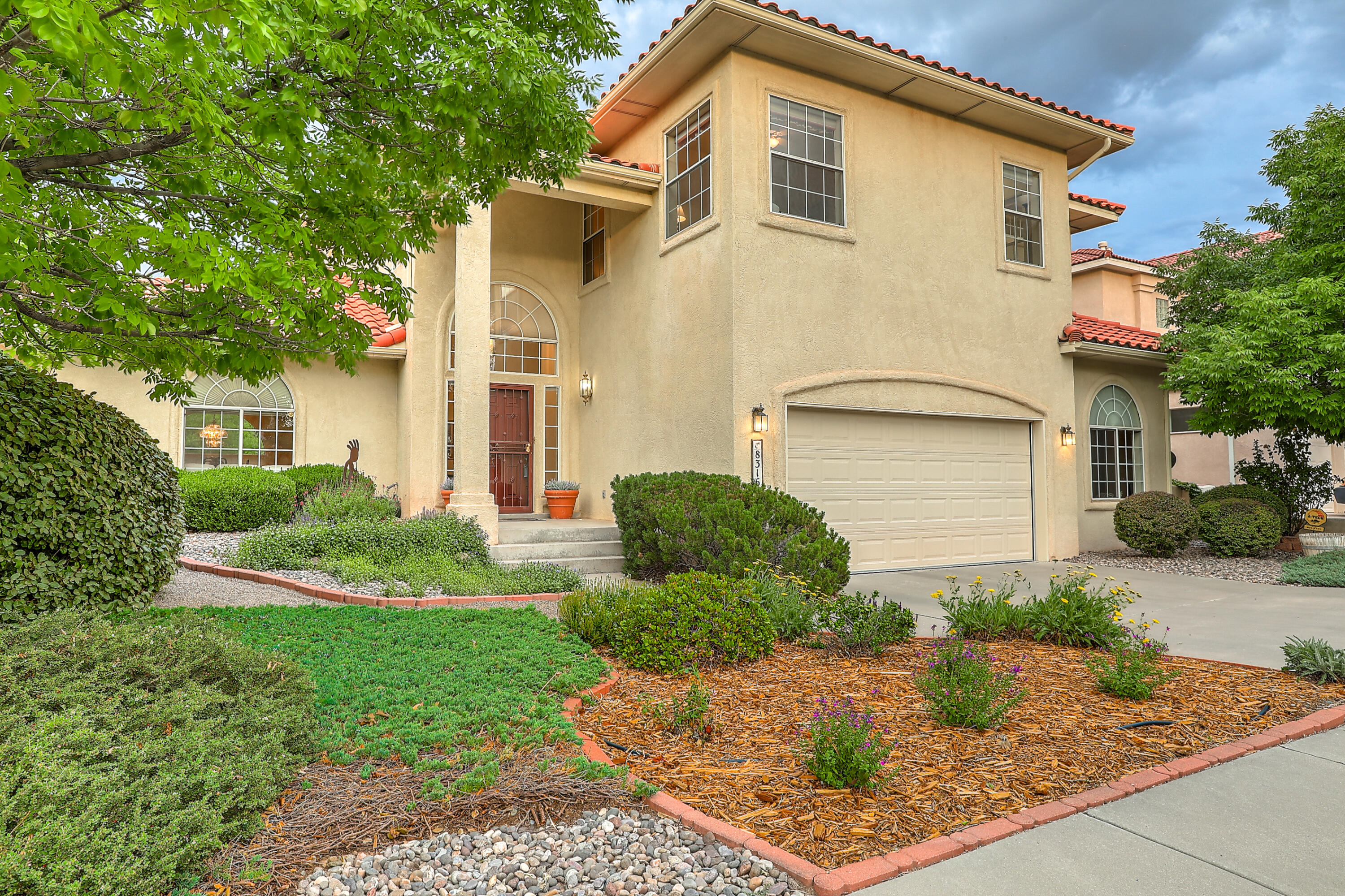 8316 Vina Del Sol Drive NE