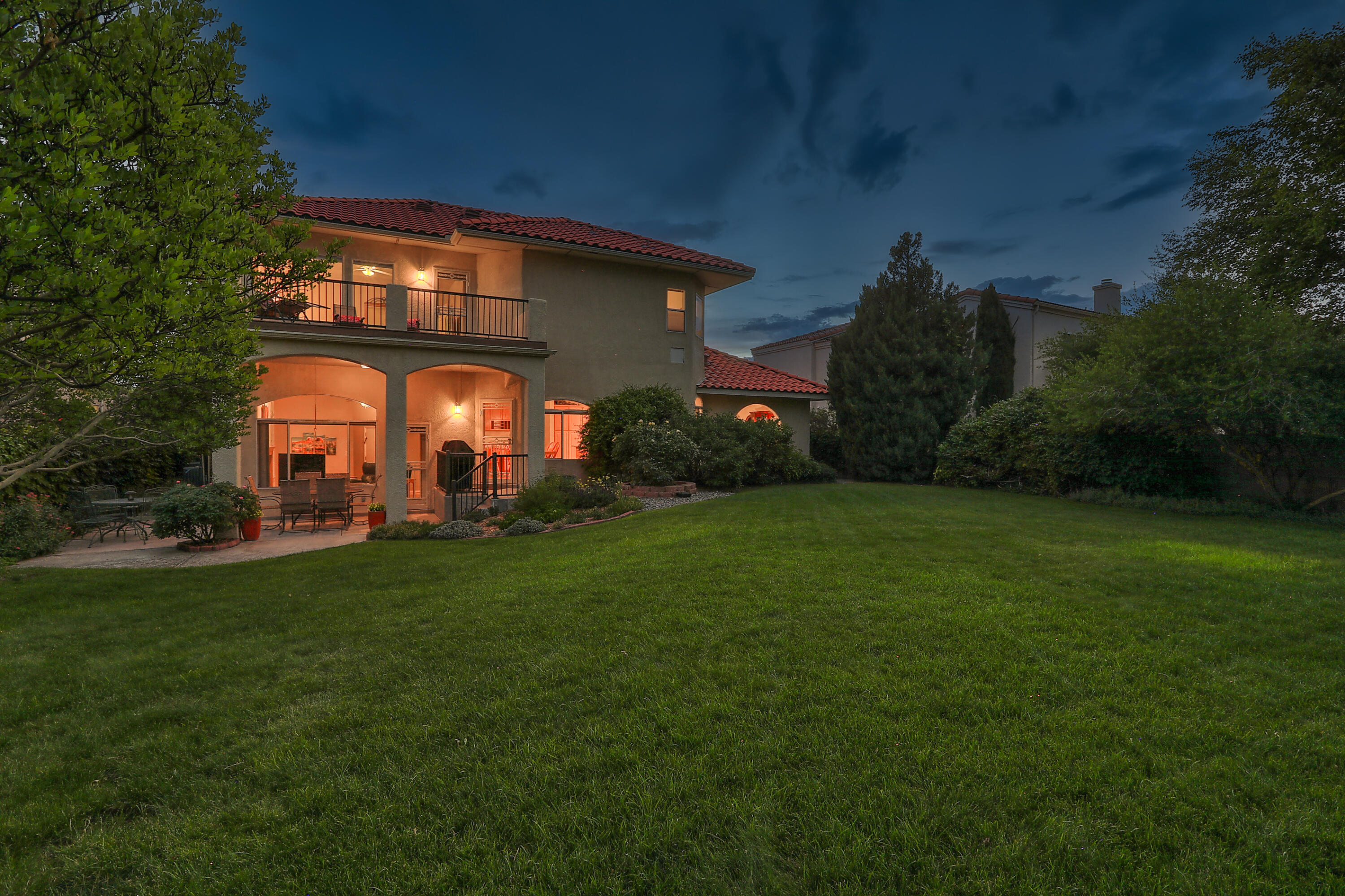 8316 Vina Del Sol Drive NE