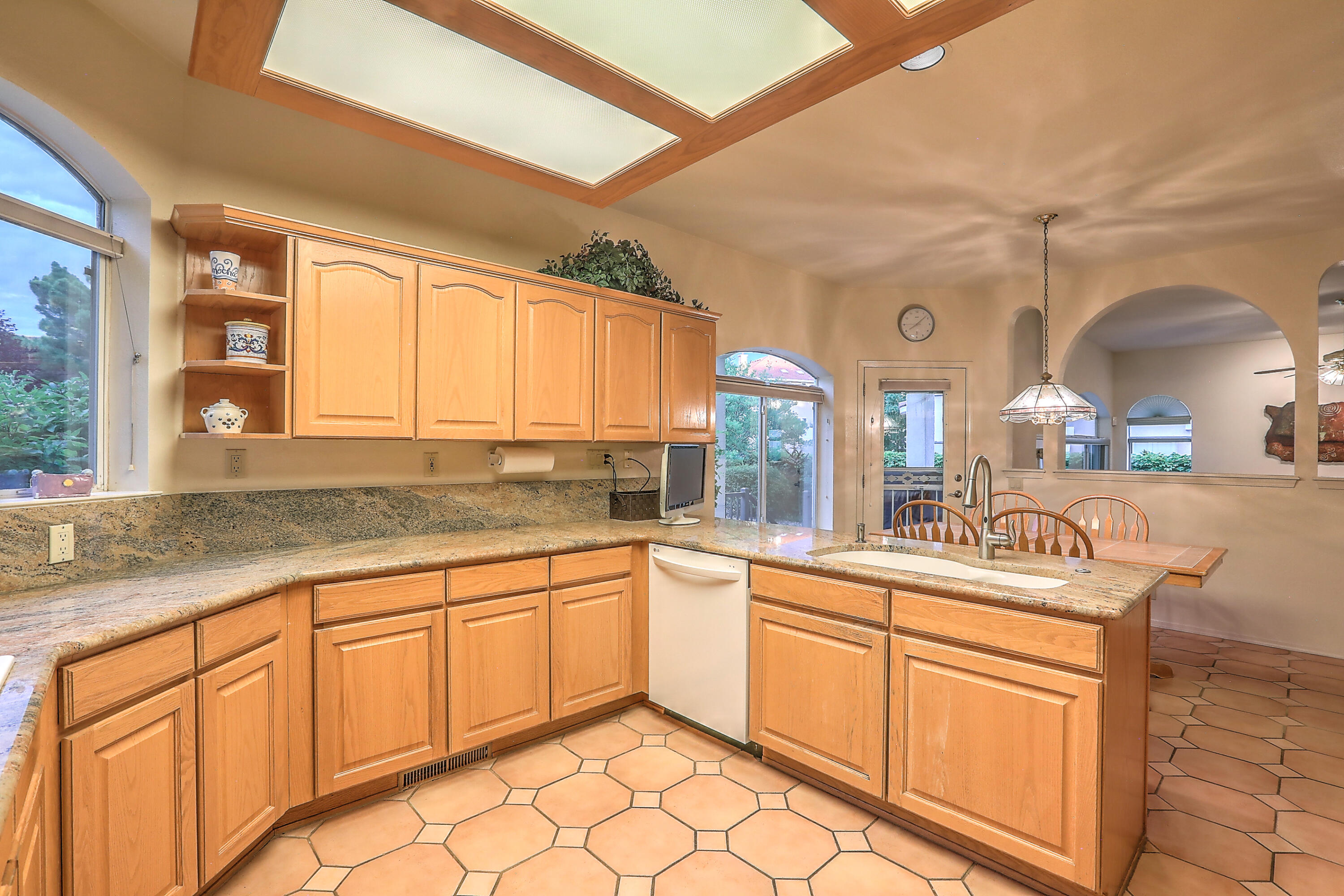 8316 Vina Del Sol Drive NE