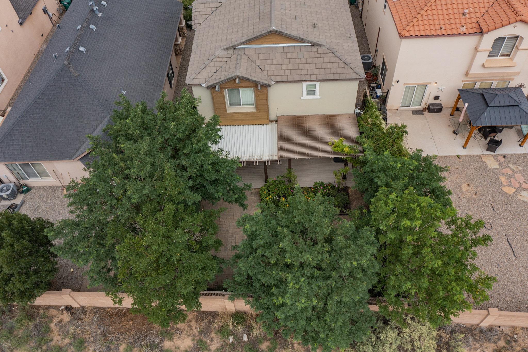 940 Waterfall Drive NE