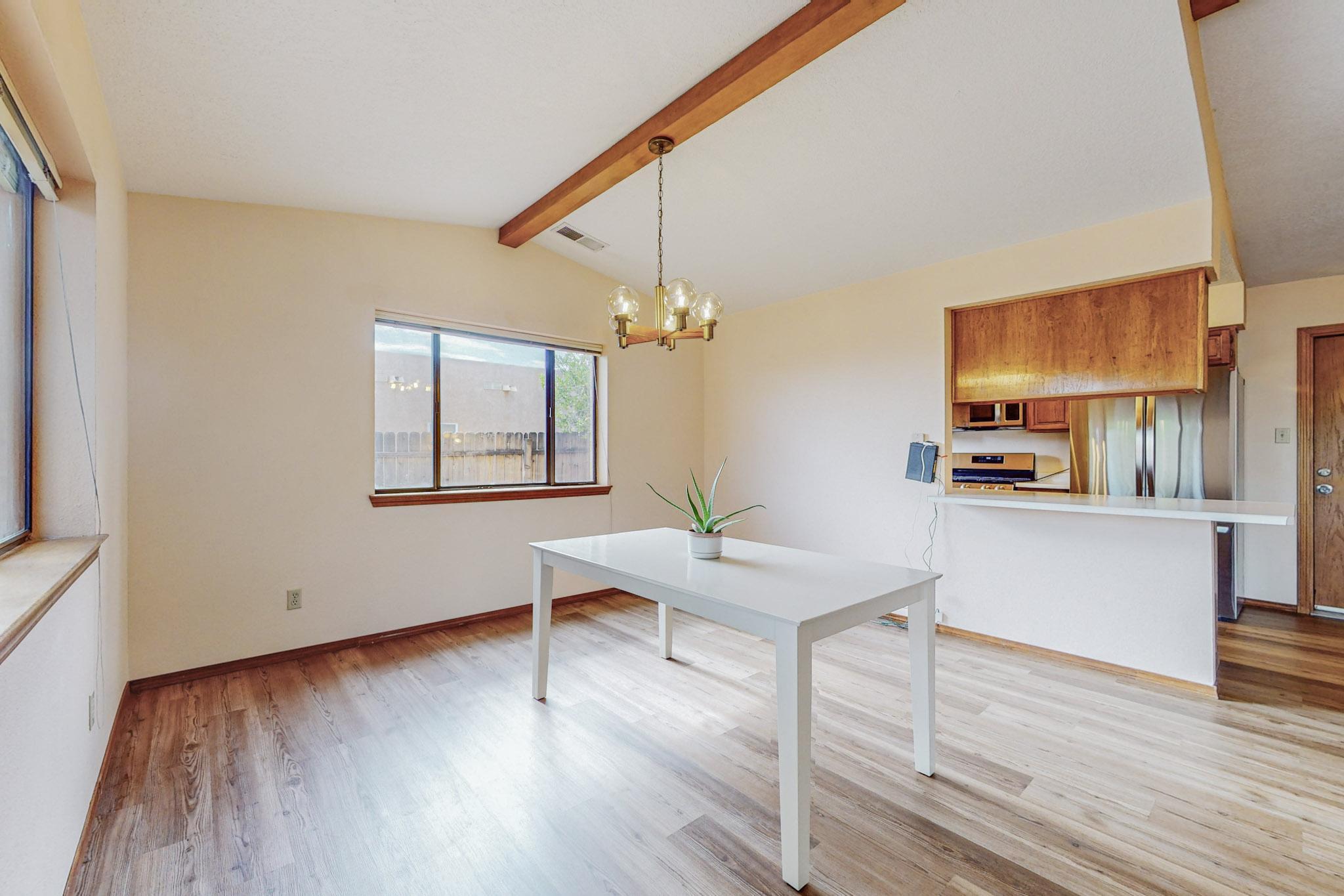 5825 Ave La Mirada NW