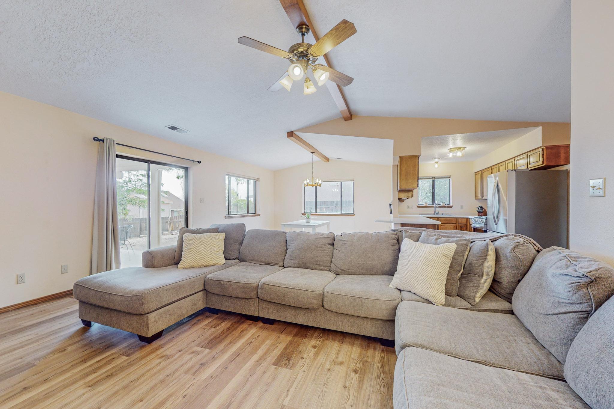 5825 Ave La Mirada NW