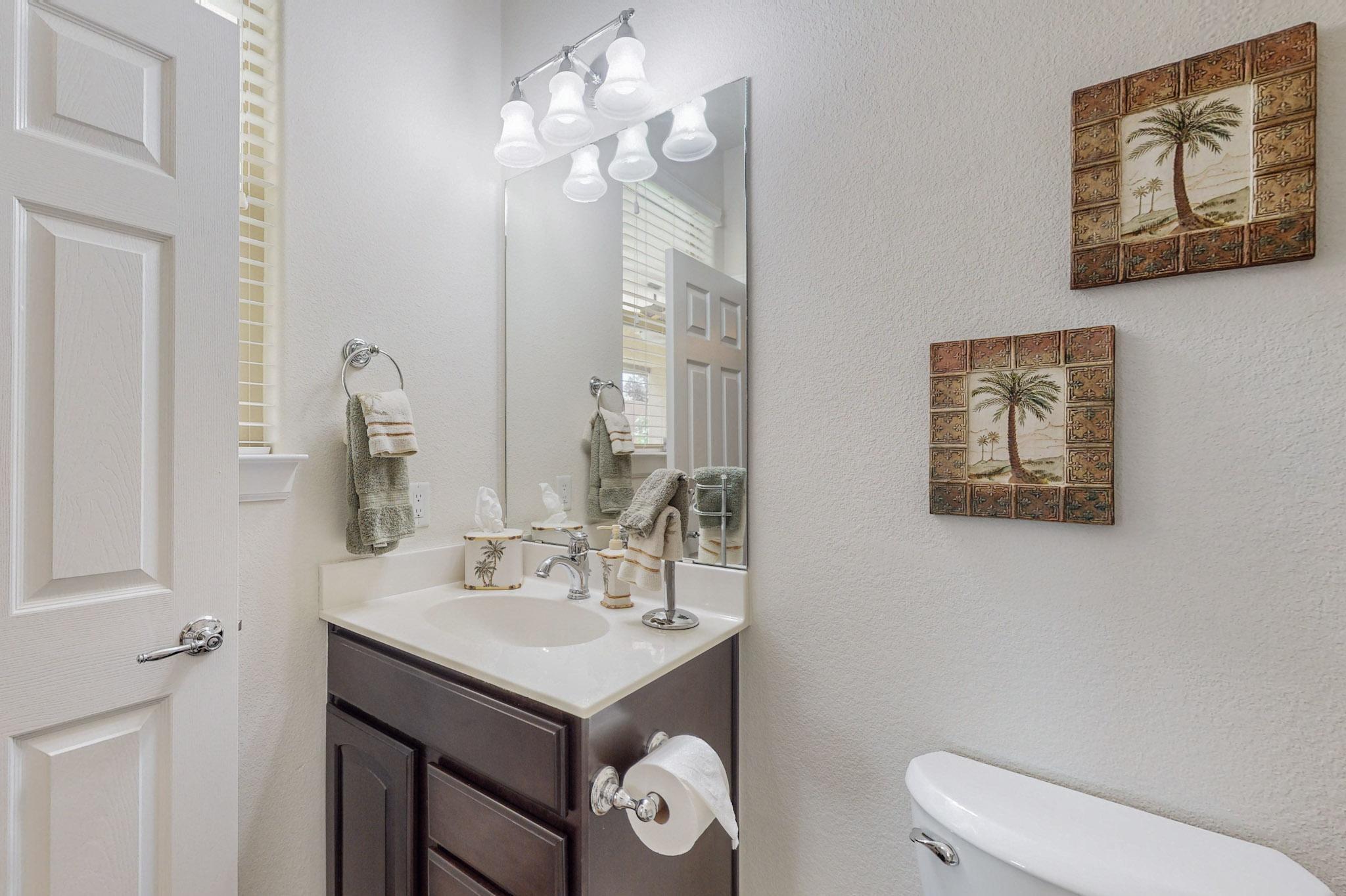 3916 Las Colinas Avenue NE