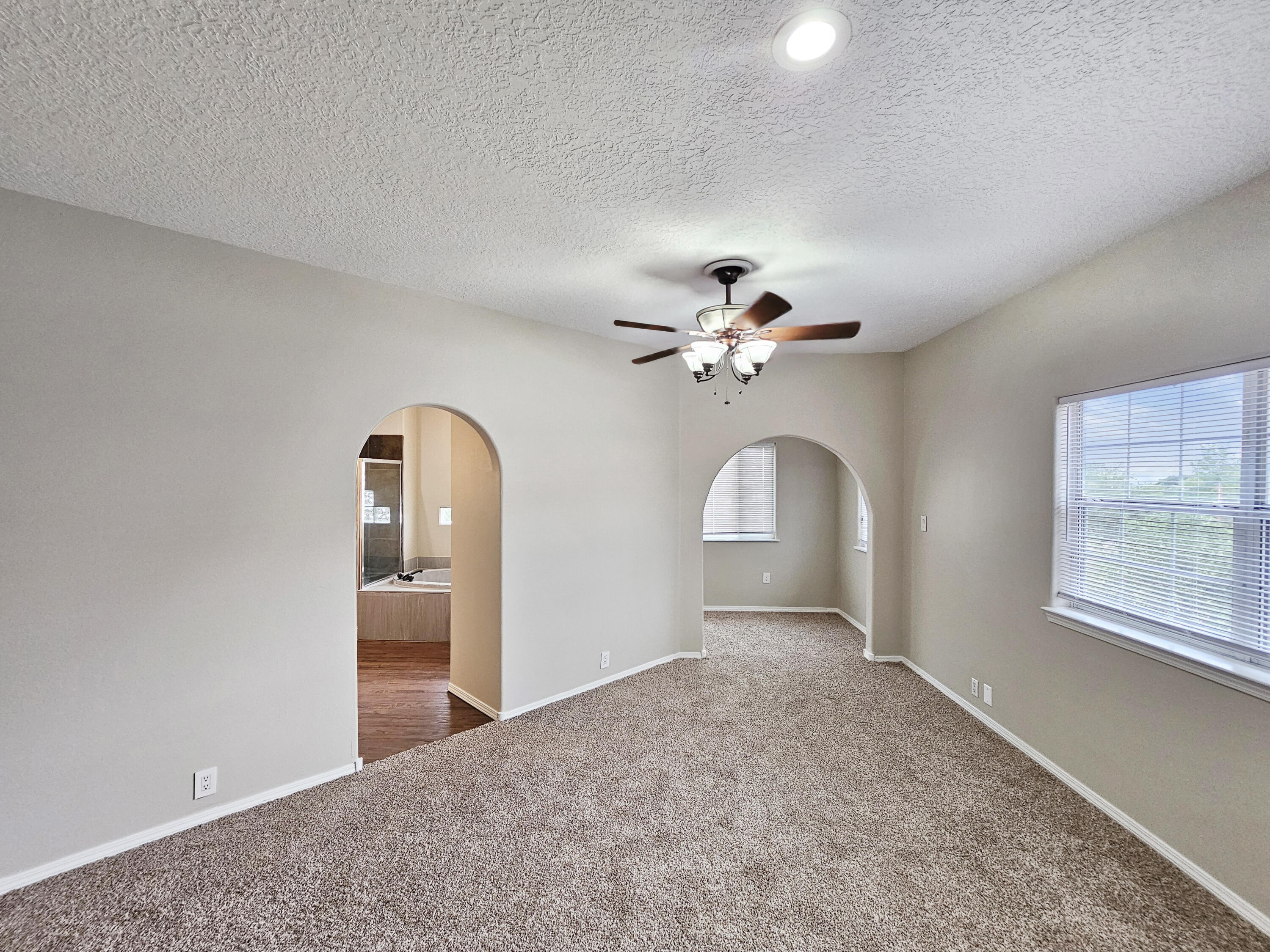 8735 Tierra Alegre Drive NE