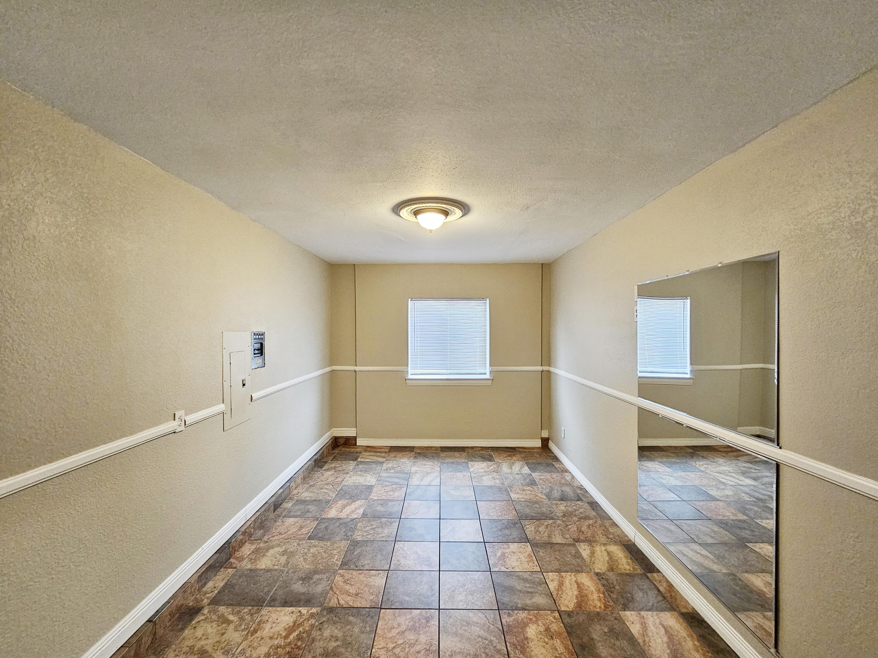 8735 Tierra Alegre Drive NE