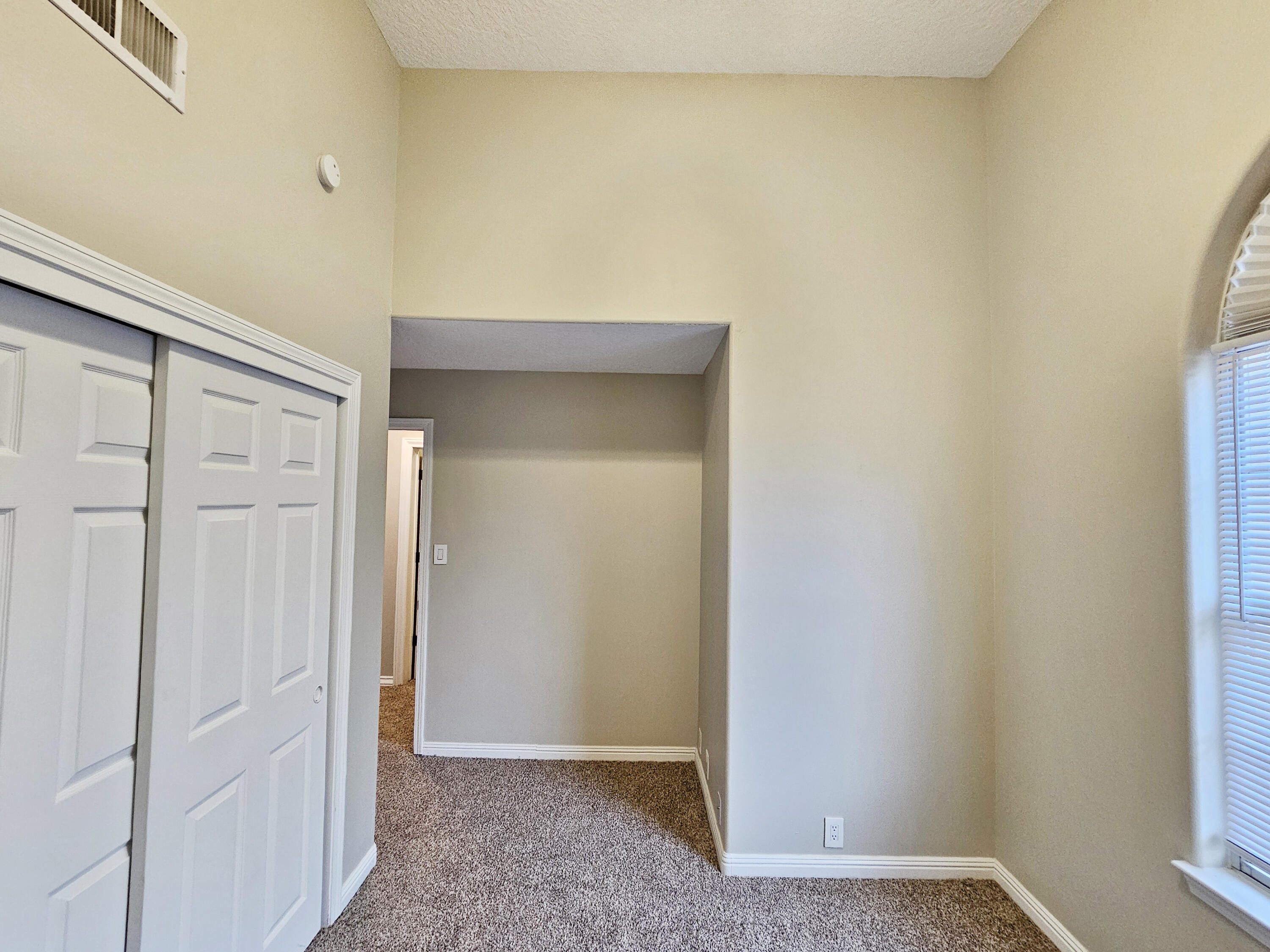 8735 Tierra Alegre Drive NE