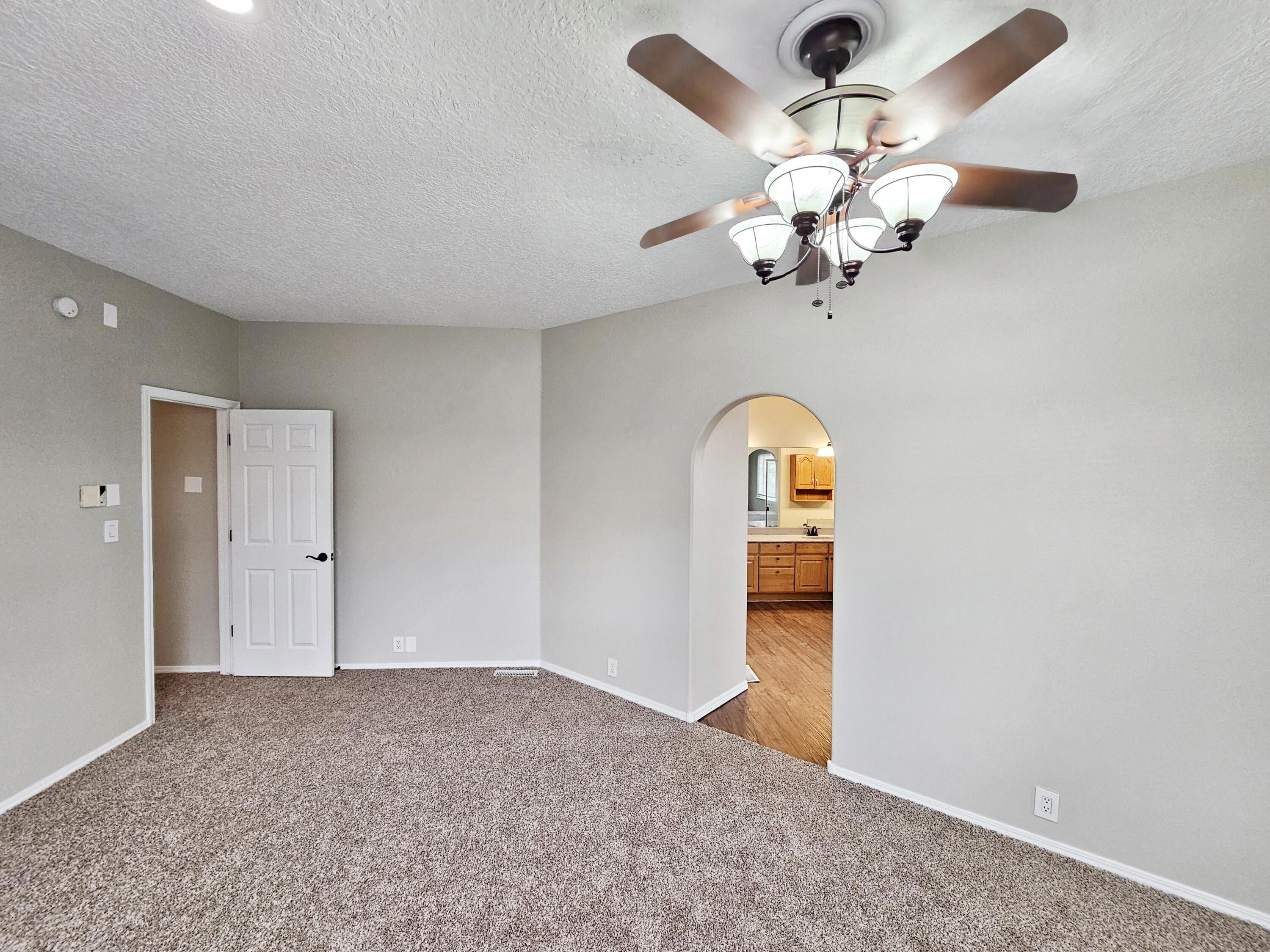 8735 Tierra Alegre Drive NE