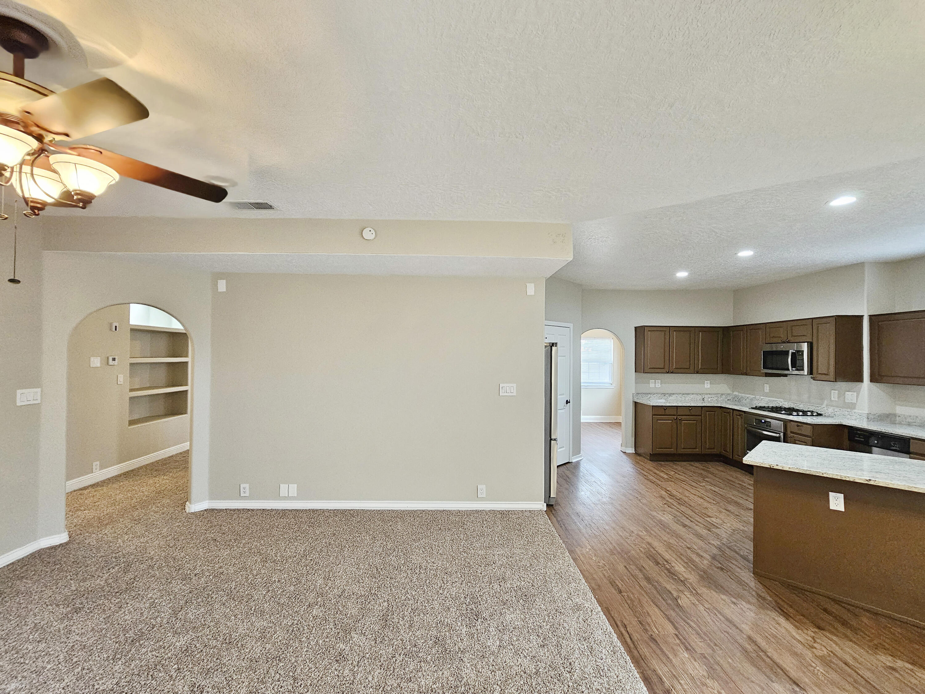 8735 Tierra Alegre Drive NE