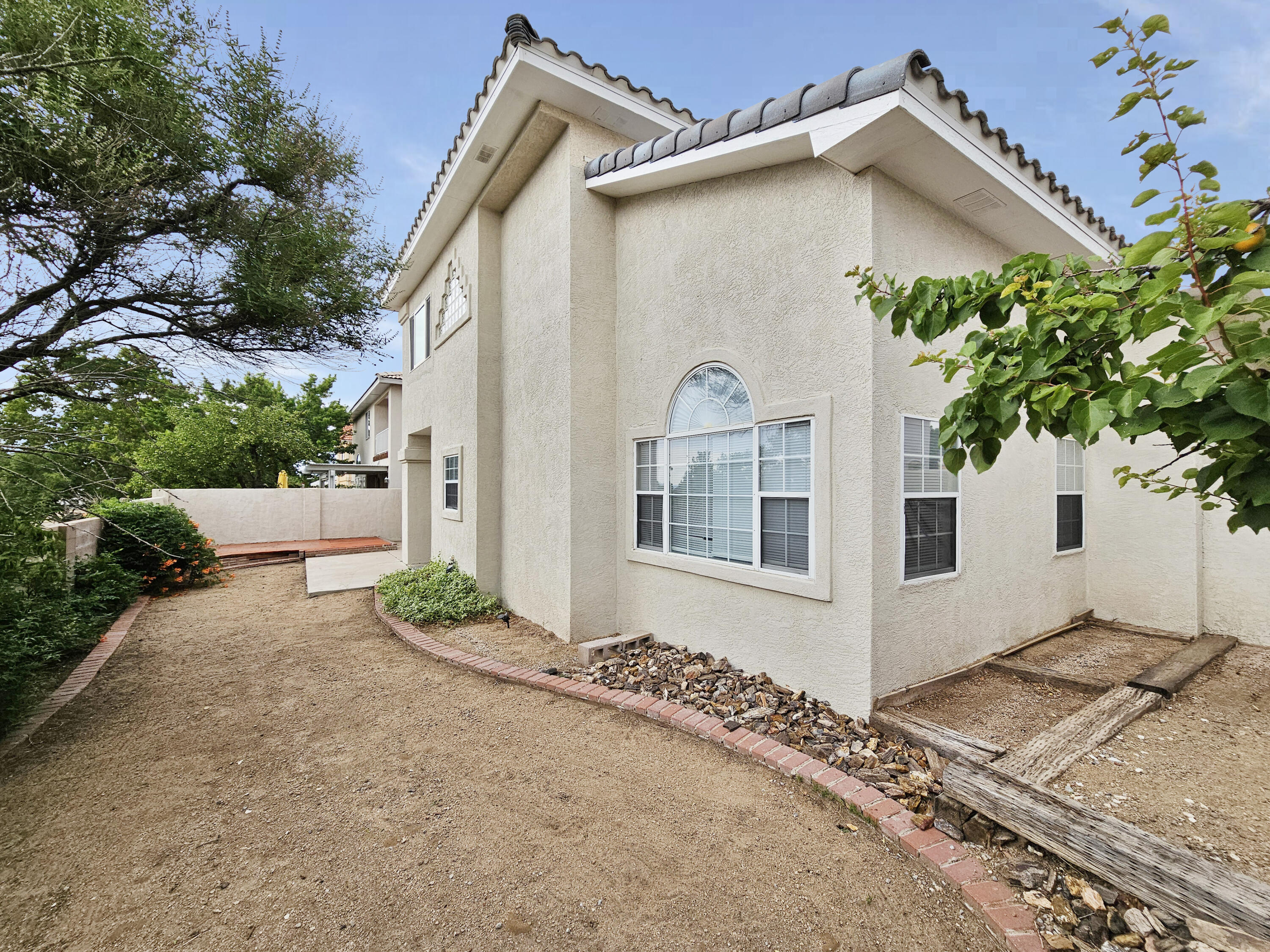 8735 Tierra Alegre Drive NE