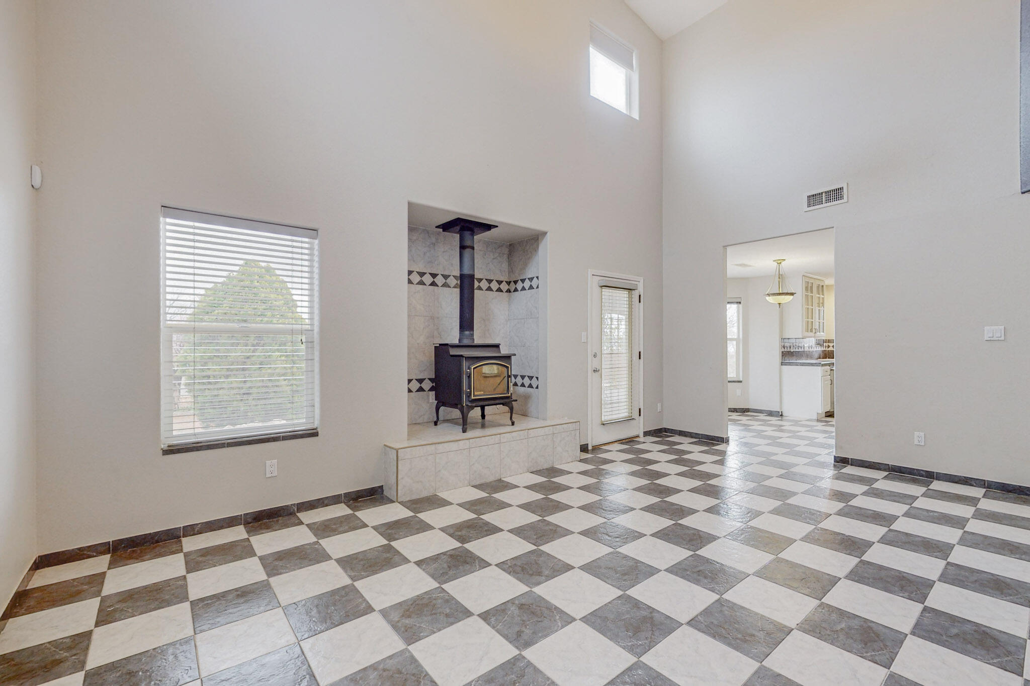1422 Golf Course Road SE