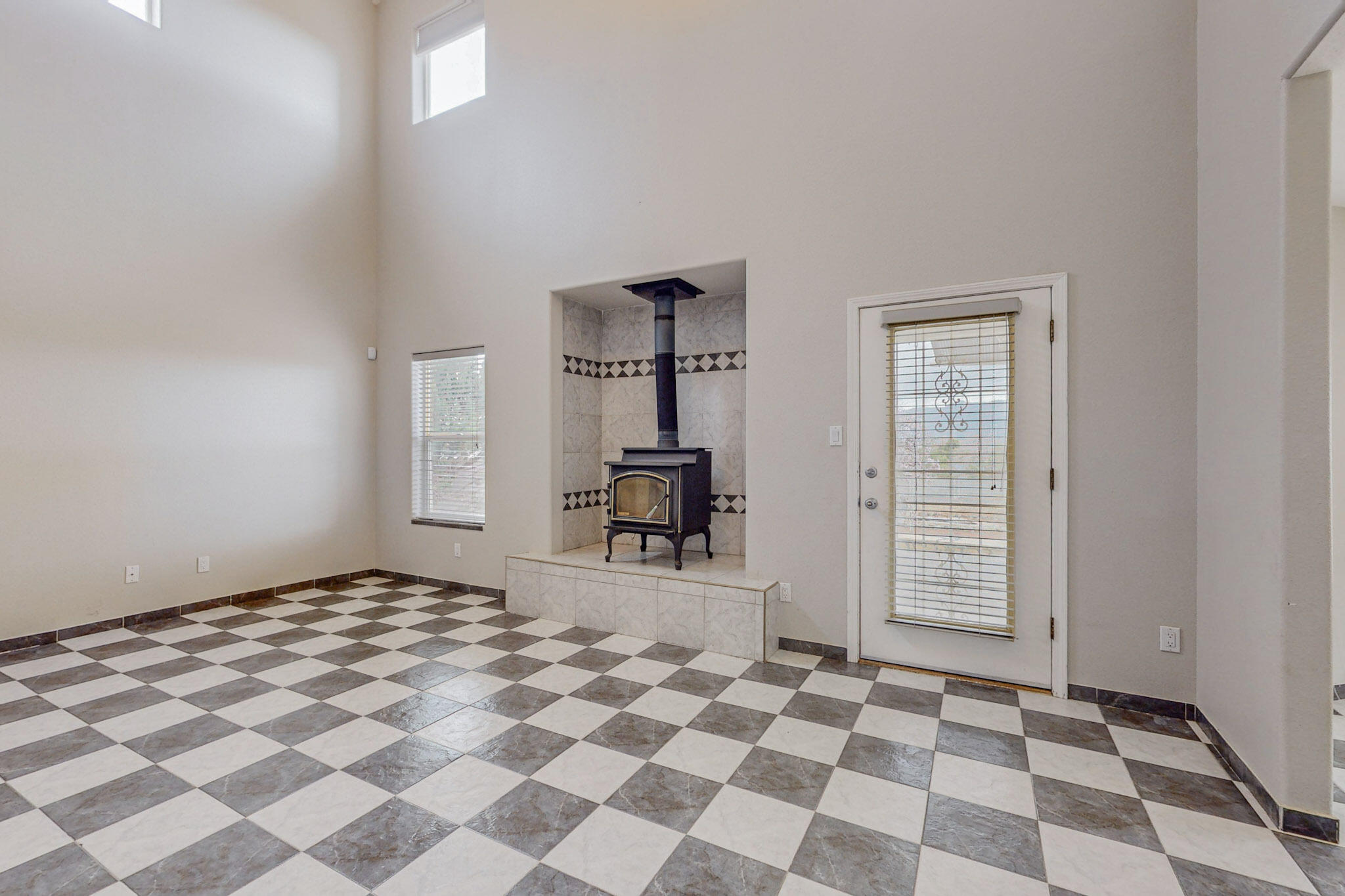 1422 Golf Course Road SE