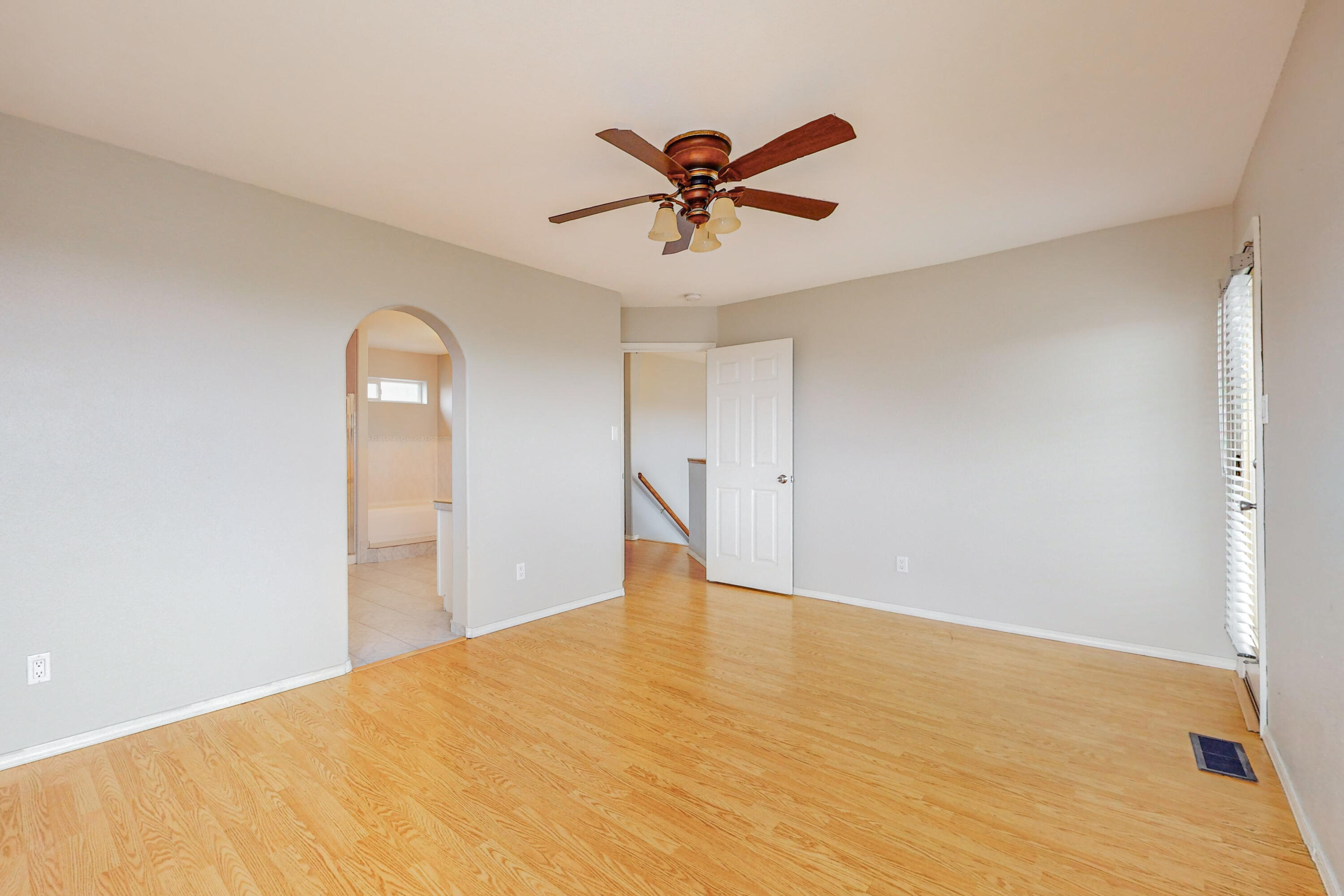 1422 Golf Course Road SE