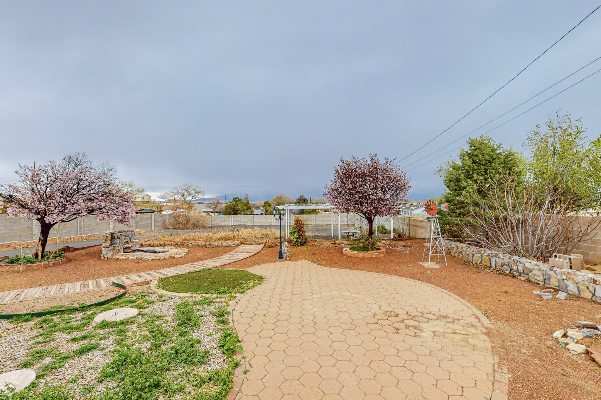 1422 Golf Course Road SE