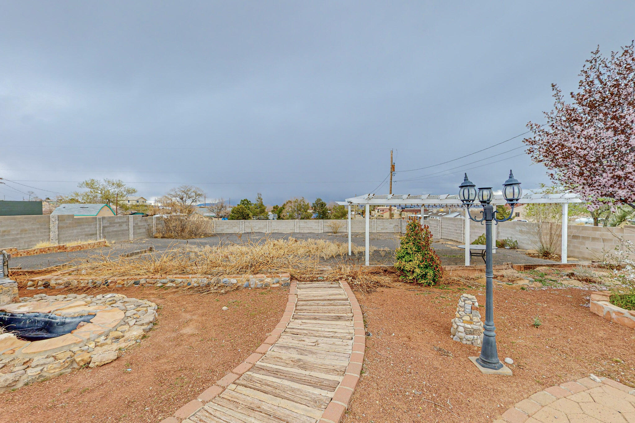 1422 Golf Course Road SE