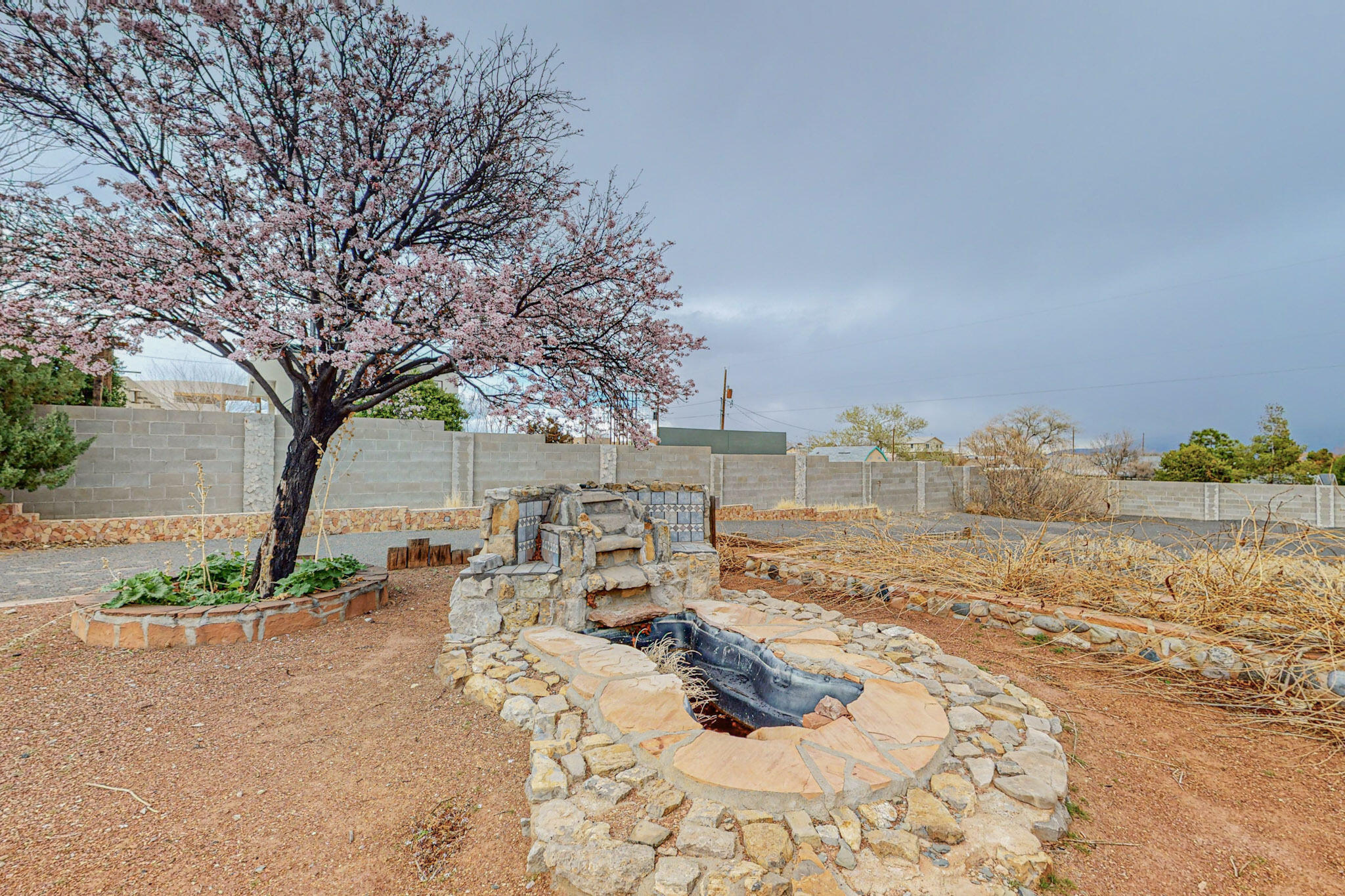 1422 Golf Course Road SE