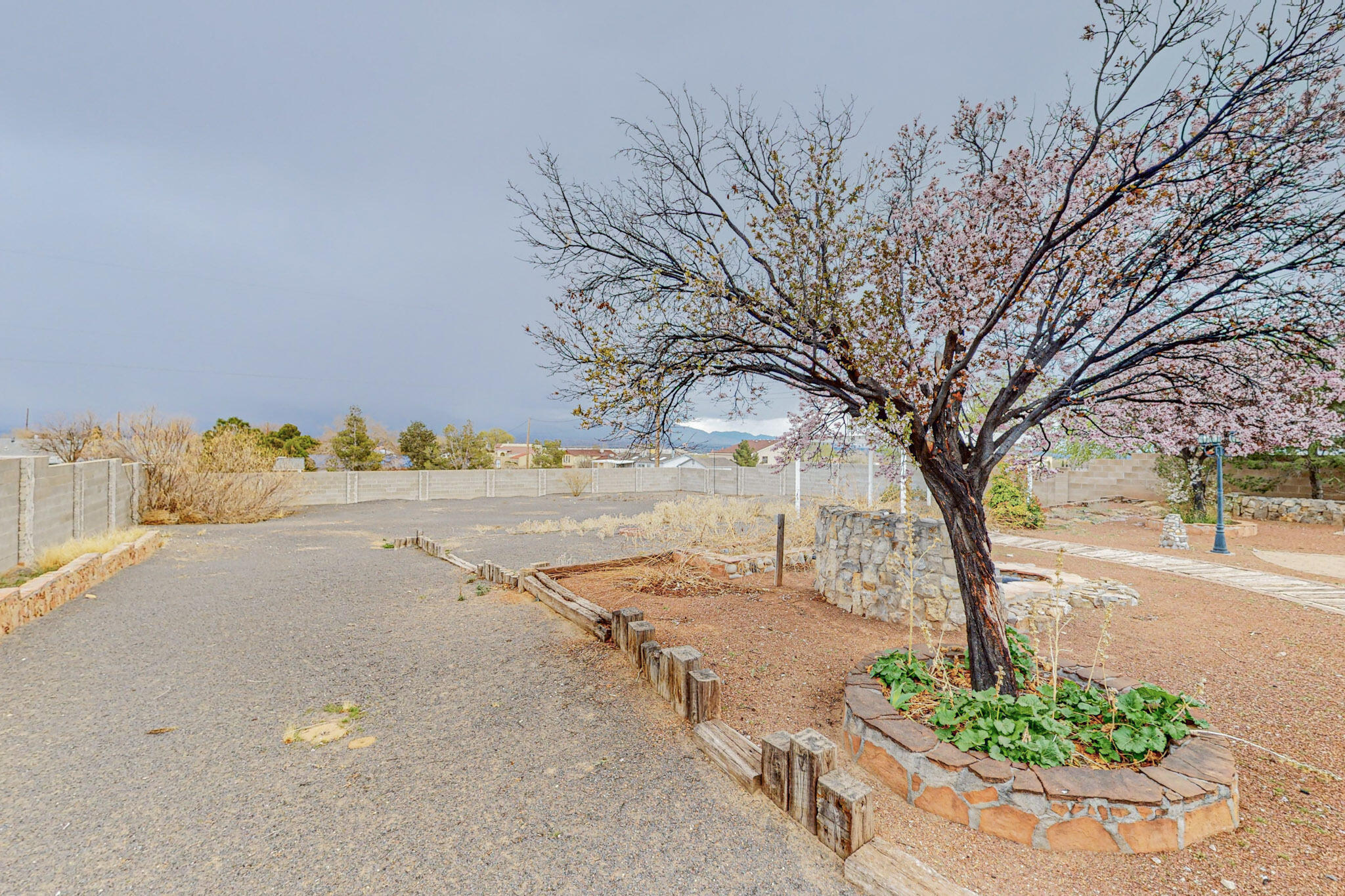 1422 Golf Course Road SE