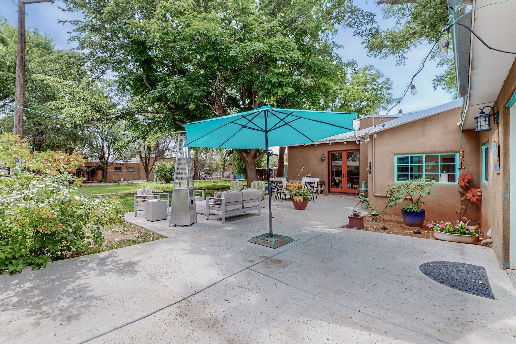 255 Willow Road NW
