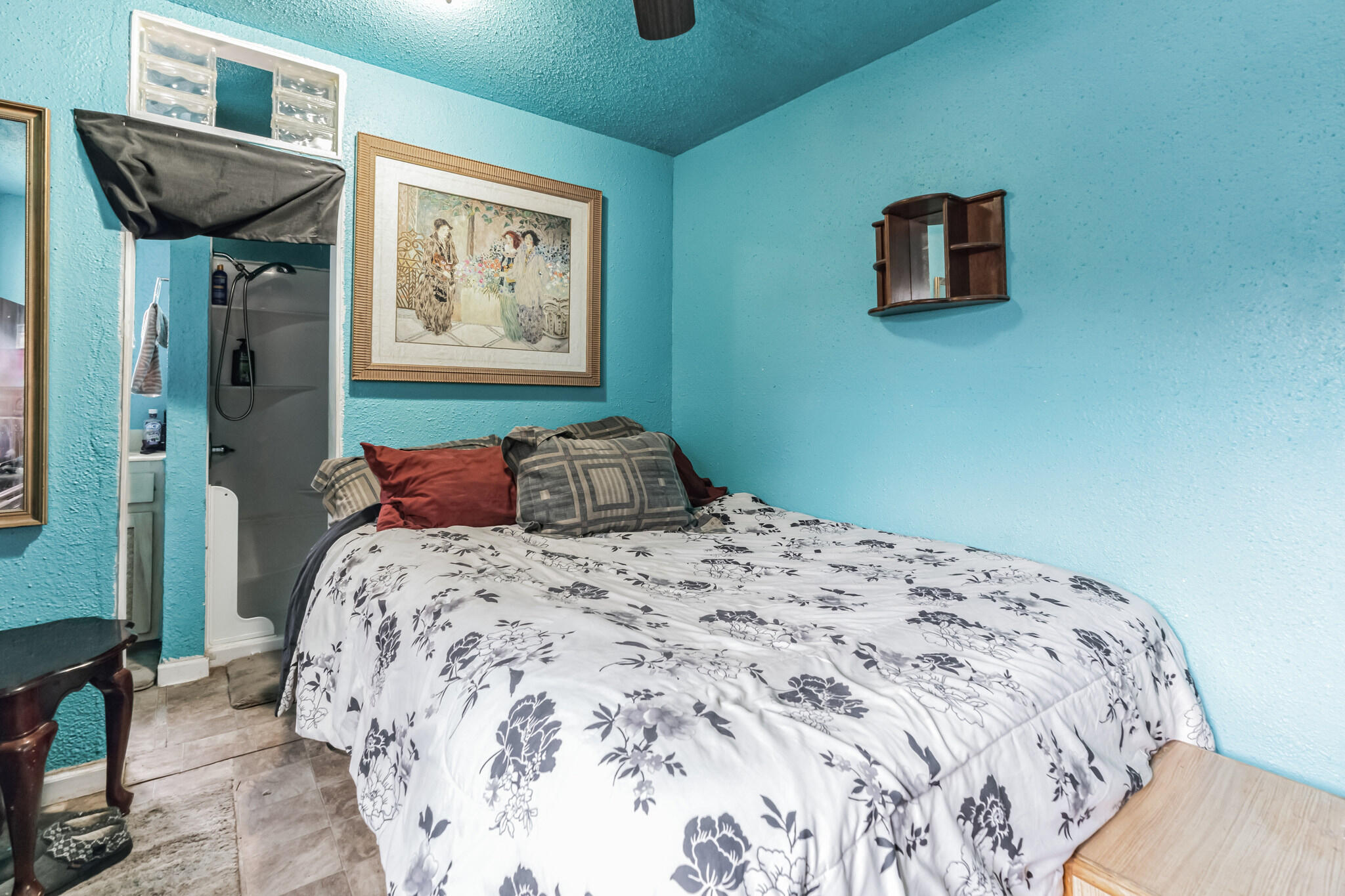 621 Marcella Place NE