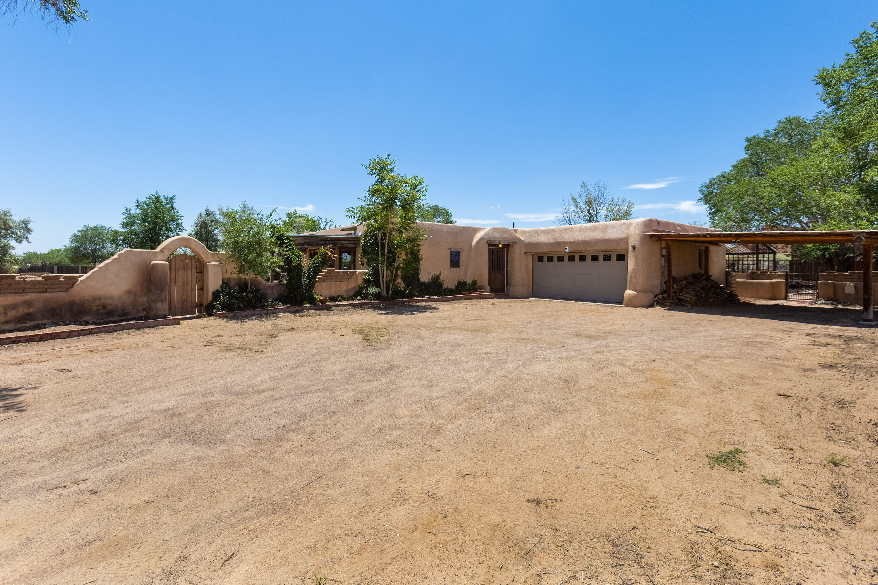 1105 Loma Larga Road