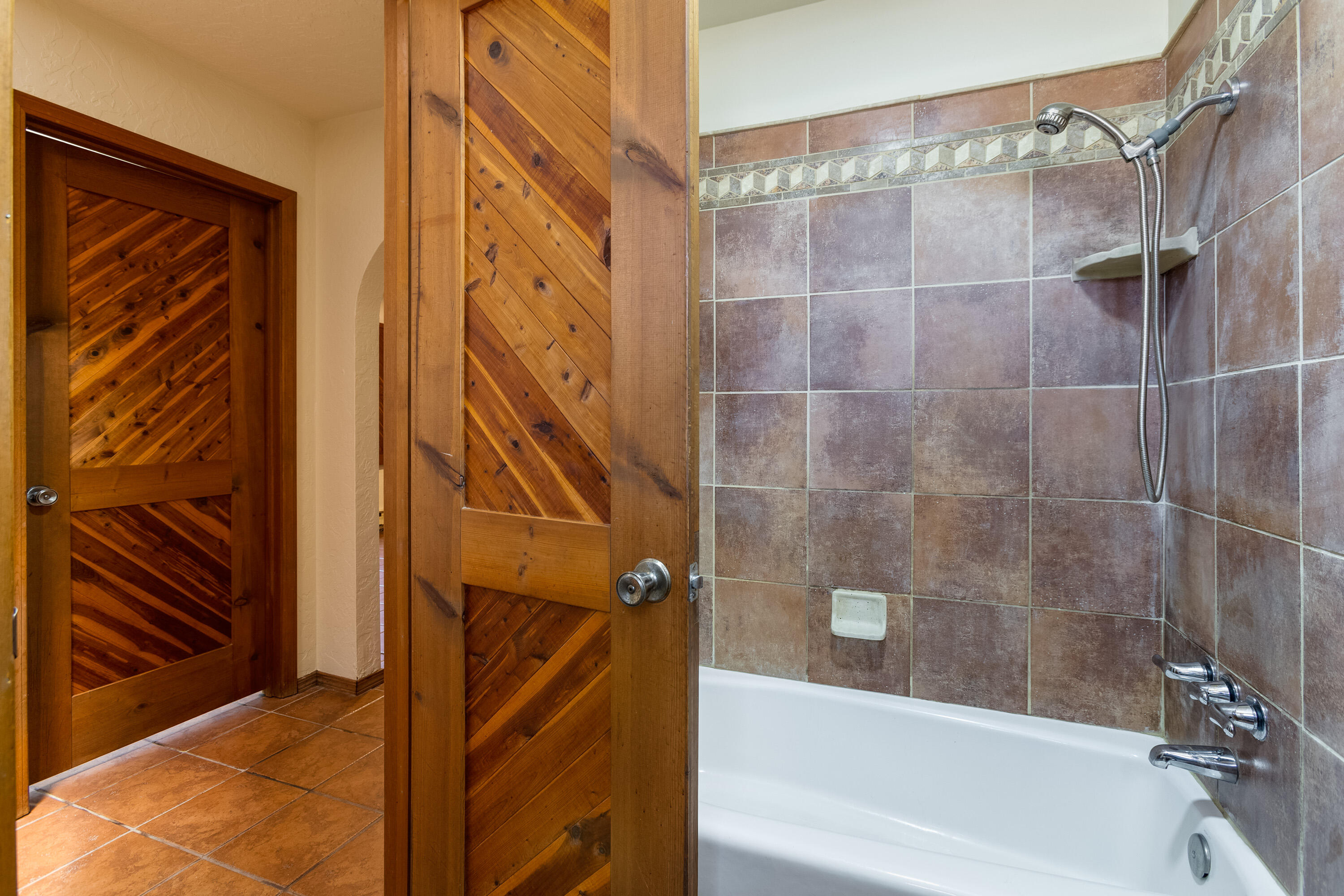 1105 Loma Larga Road