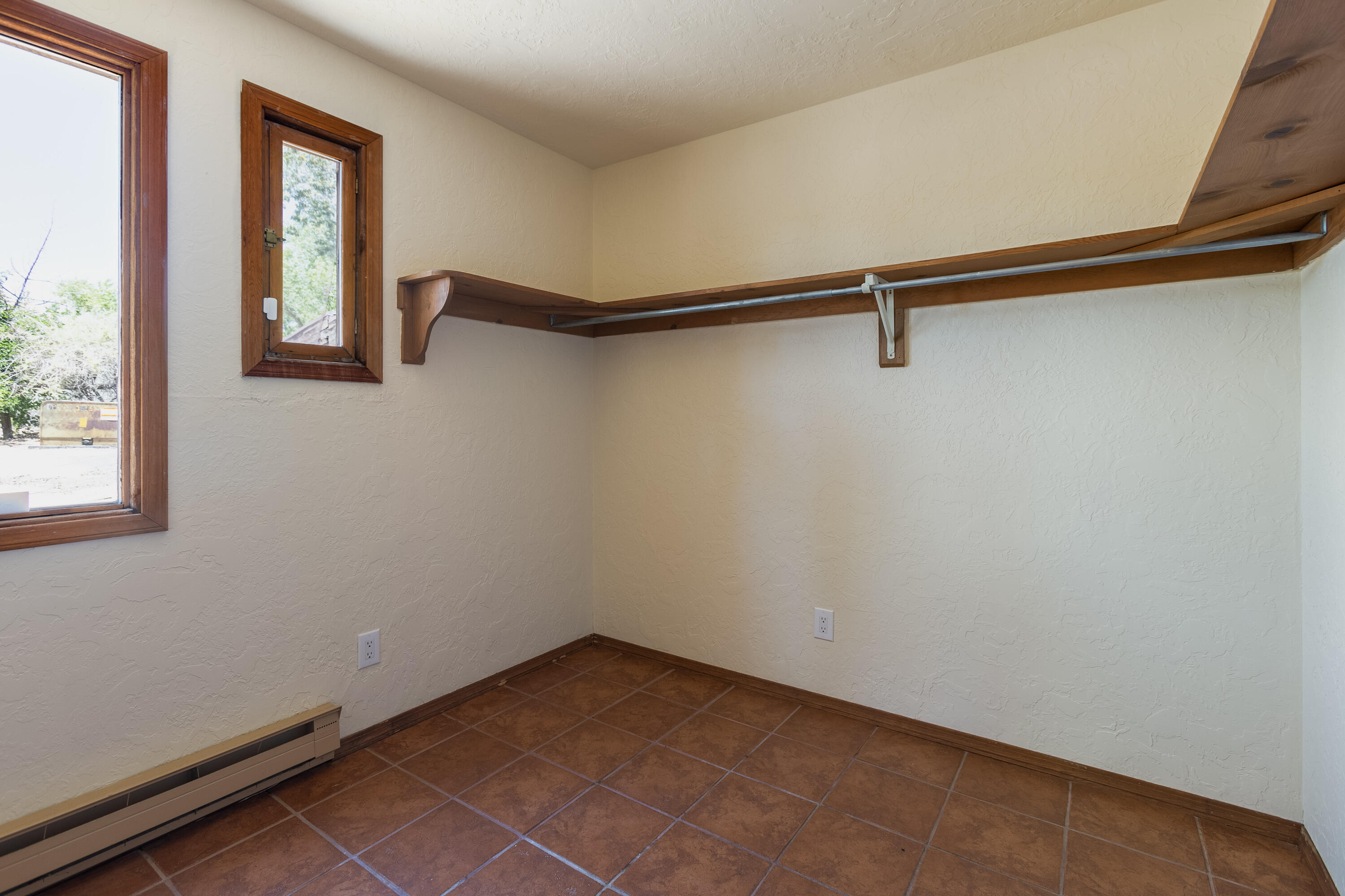 1105 Loma Larga Road