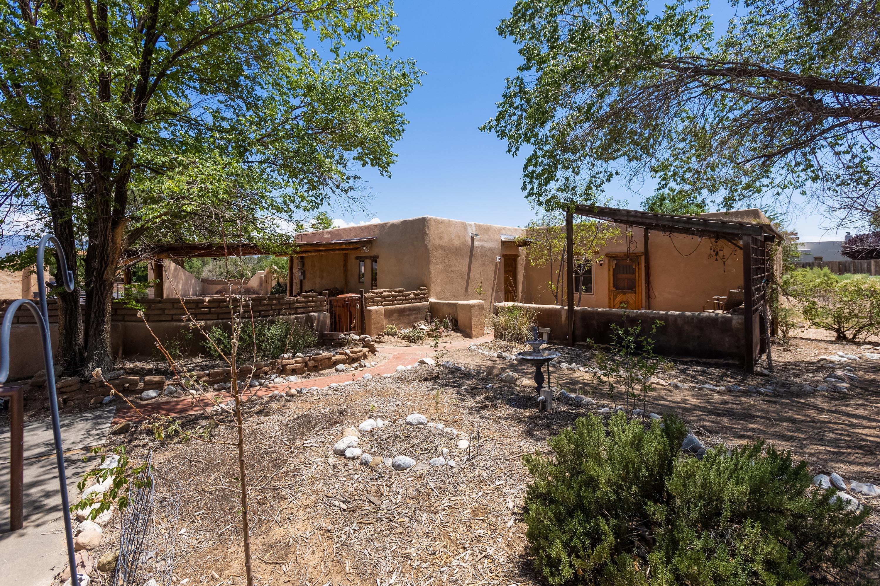 1105 Loma Larga Road