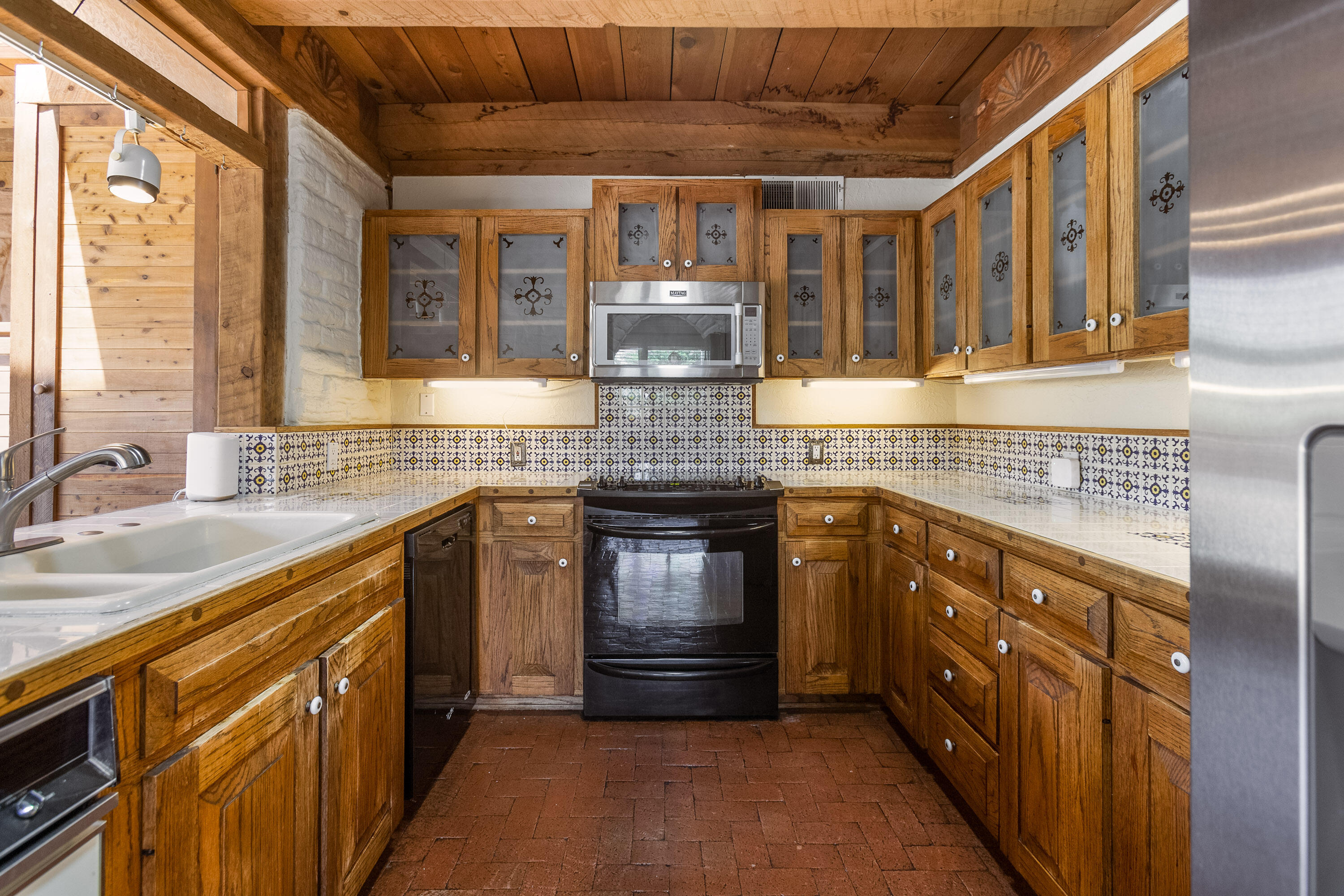 1105 Loma Larga Road