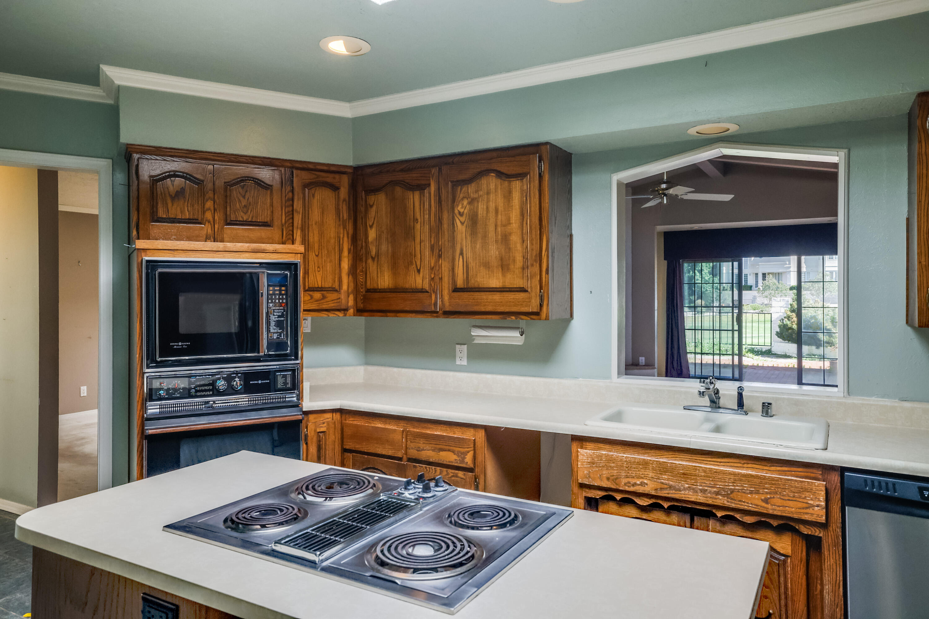 9501 Village Green Drive NE