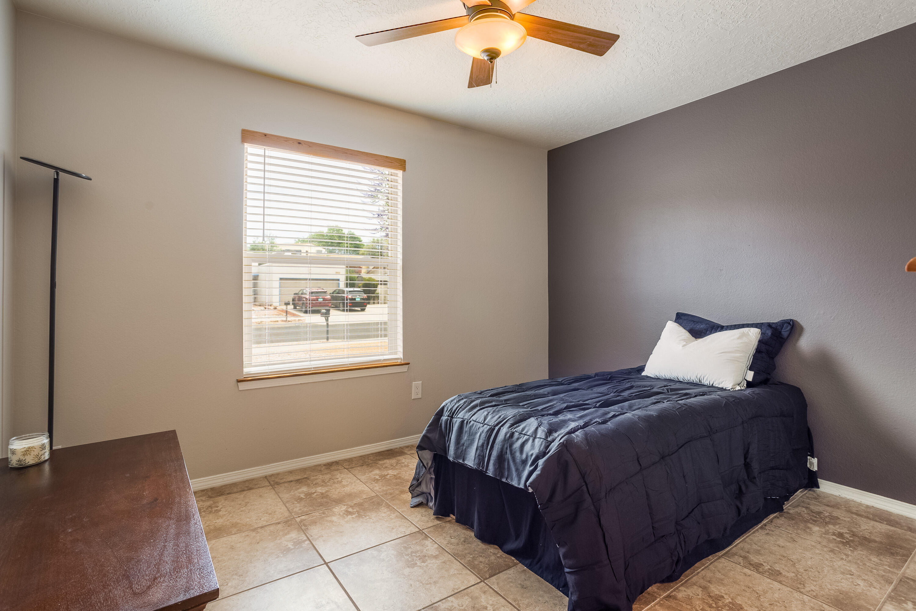 6913 Old Orchard Lane NE