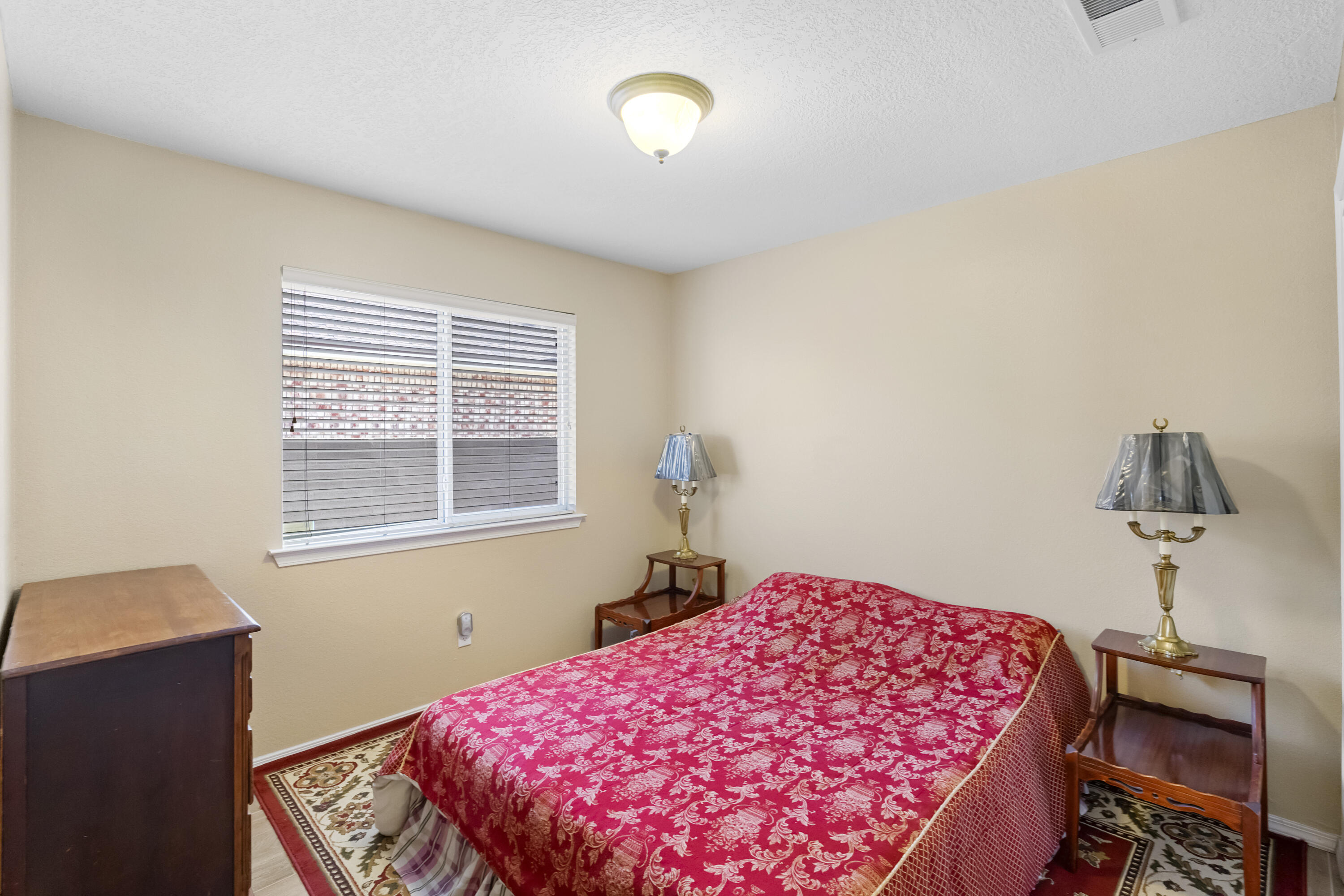 1143 Tony Sanchez Drive SE