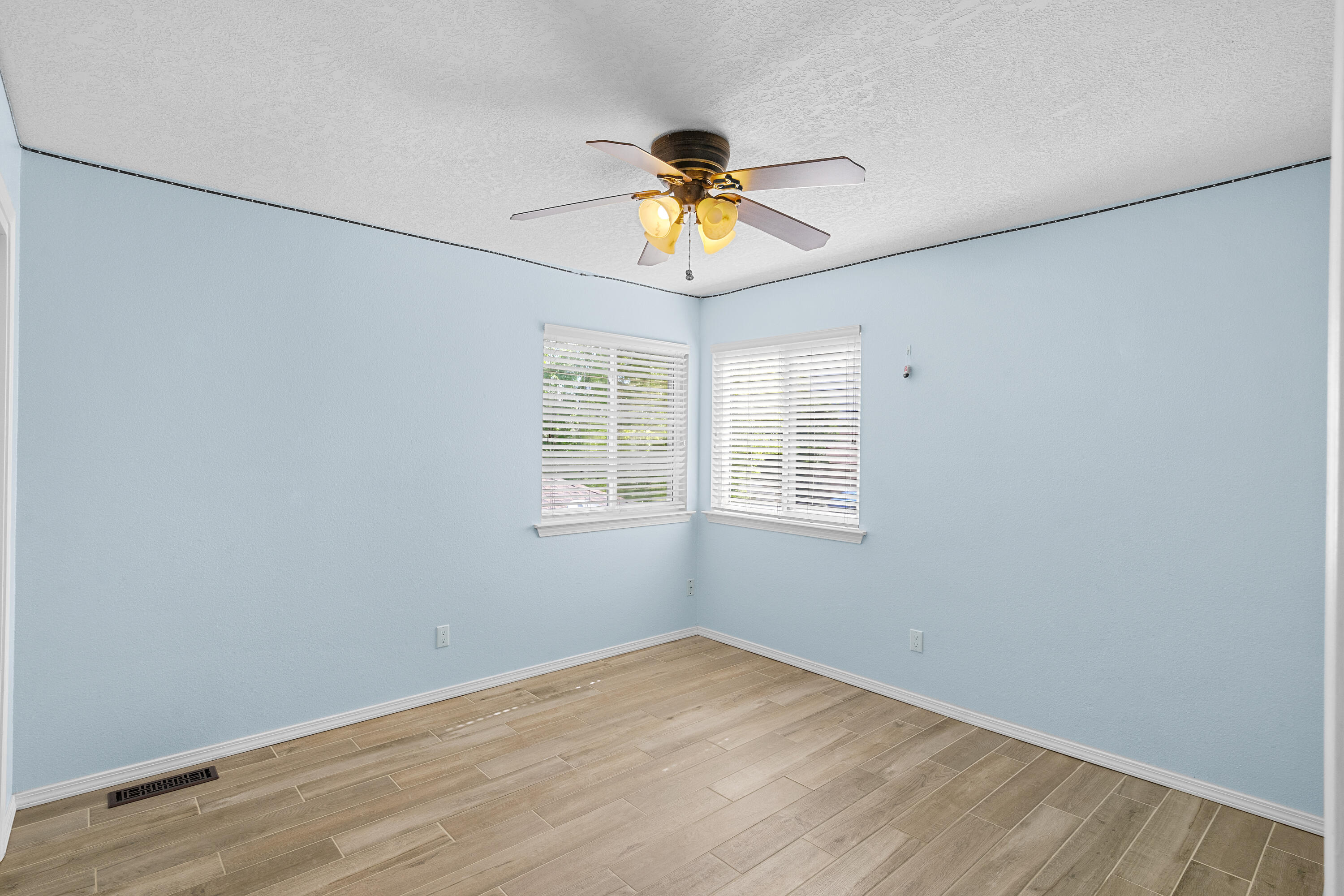 1143 Tony Sanchez Drive SE