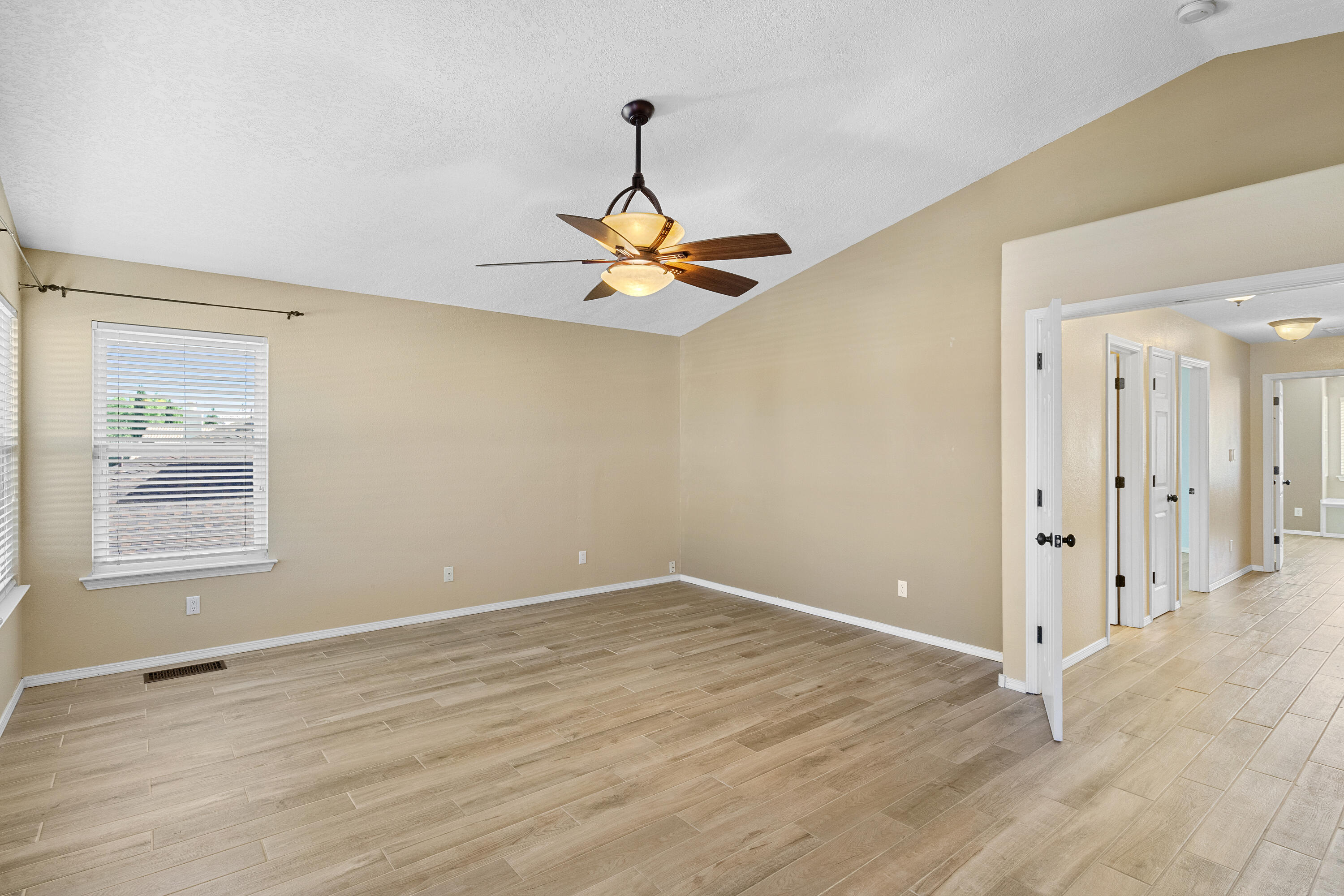 1143 Tony Sanchez Drive SE